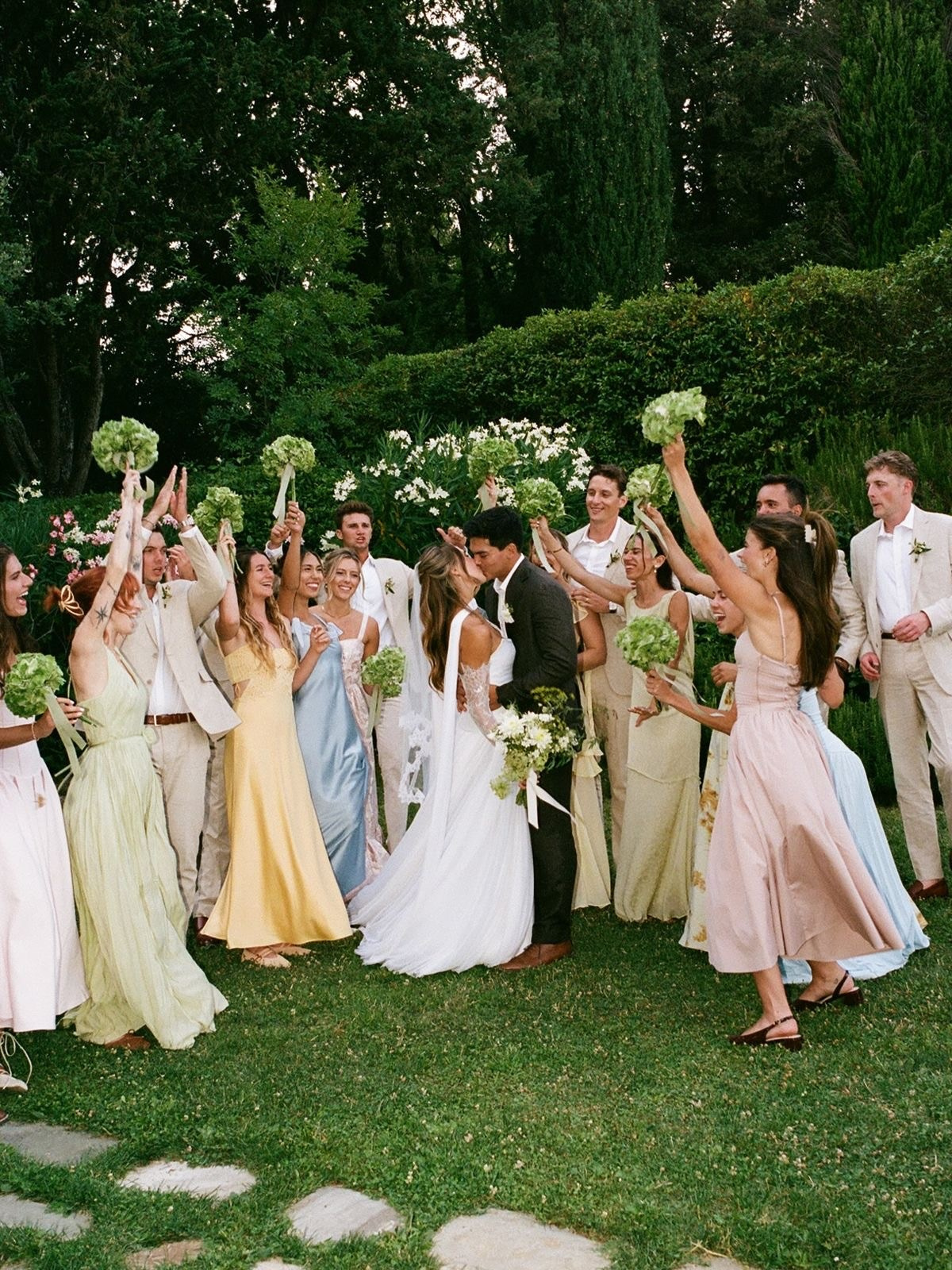 Что уже неактуально на свадьбах в 2026 году и как даже с небольшим бюджетом сделать стильную, атмосферную свадьбу