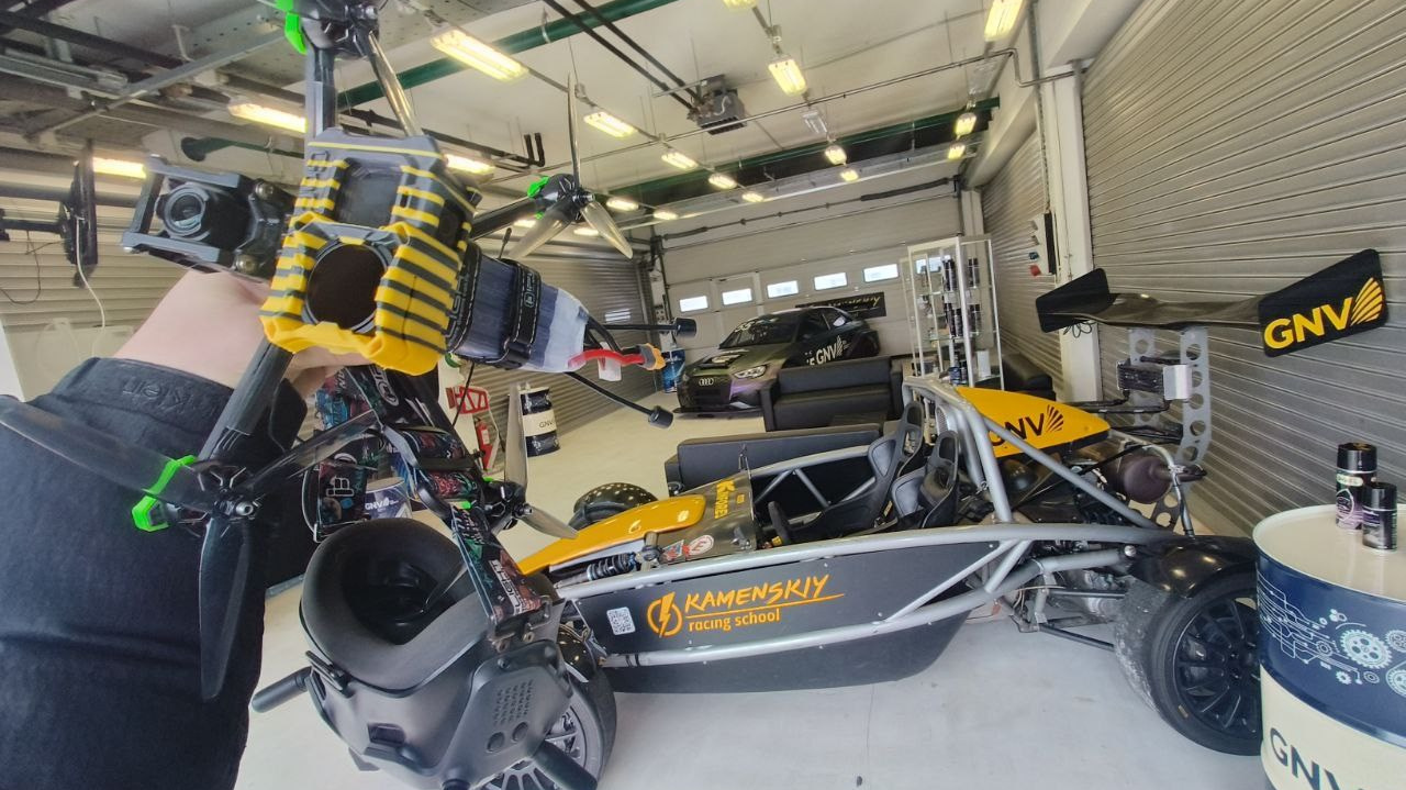 Парк Квадрокоптеров. MSCopters indoor — аэросъемка на FPV-дронах в помещениях