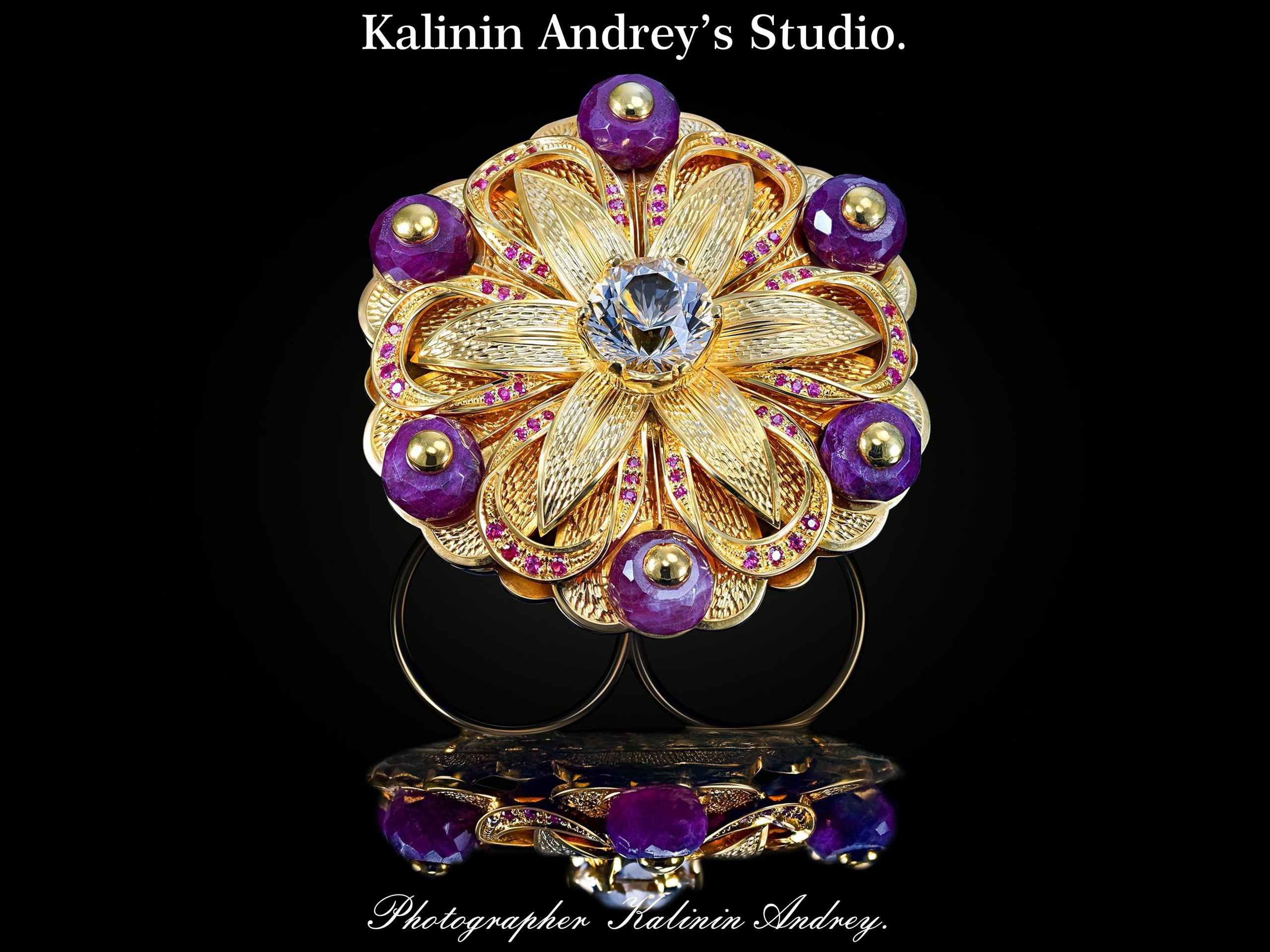 Рекламный предметный фотограф ювелирных изделий Калинин  Андрей  Сергеевич Москва тел +7 966-003-13-07. Высококачественная профессиональная рекламная фотосъёмка ювелирных украшений, драгоценных камней в Москве. Обучение, консультация