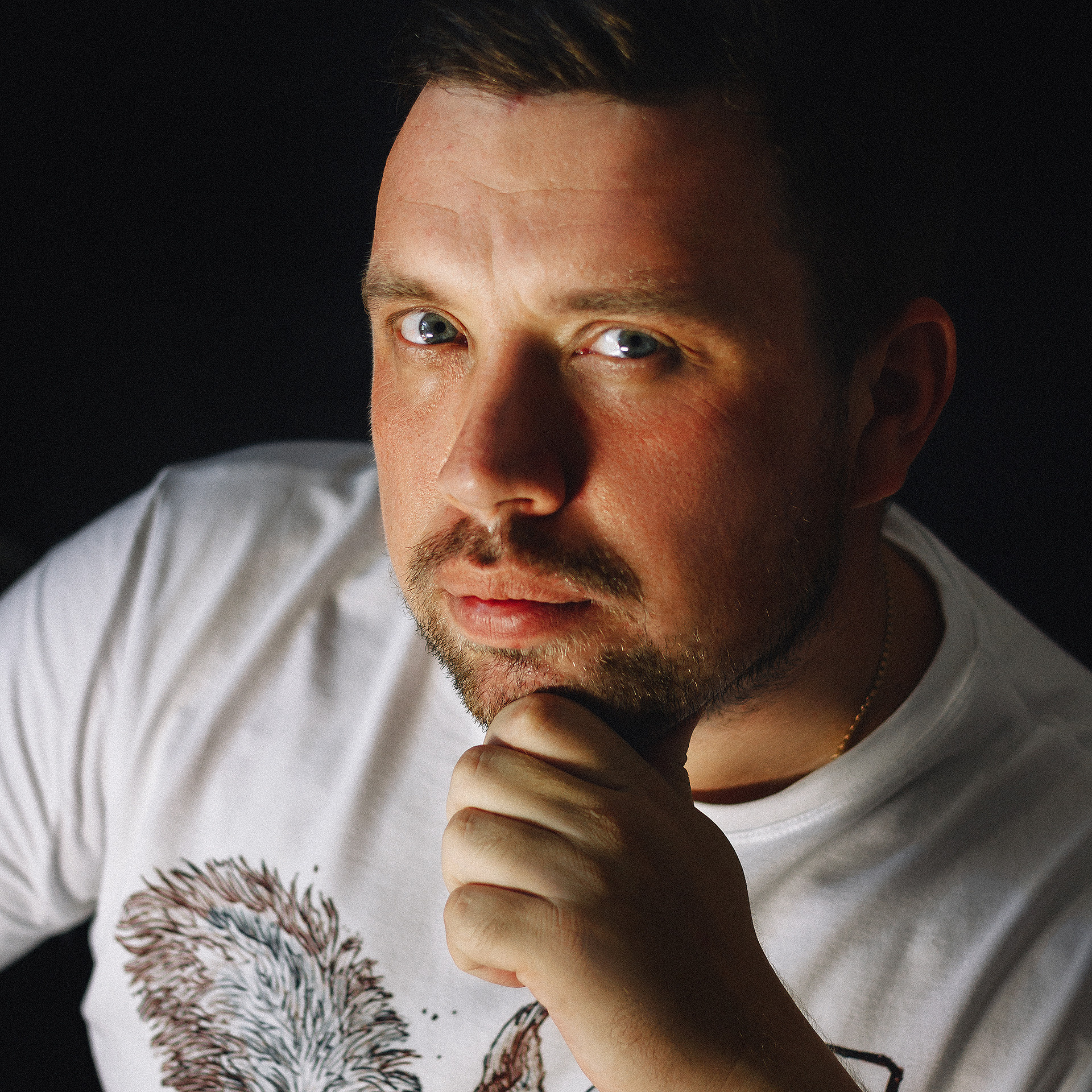 Контакты. Фотограф в Севастополе Егор Столичный