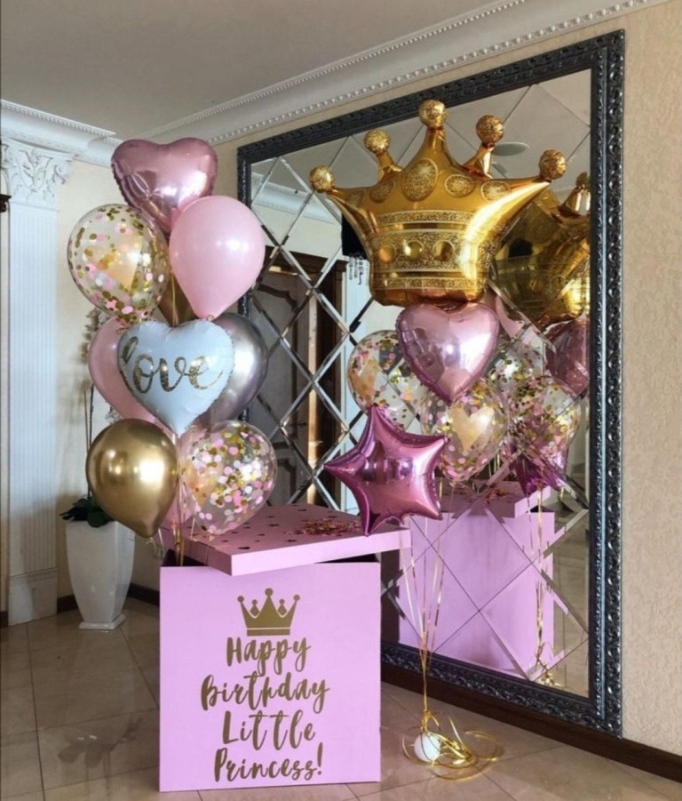 Коробка с шарами. Студия праздничного декора