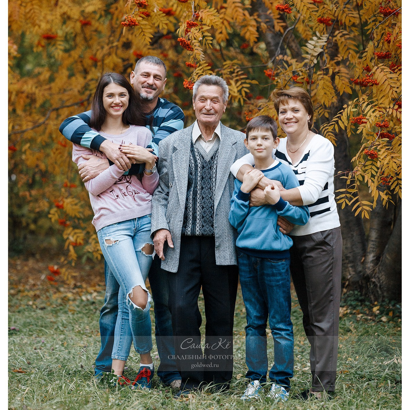 Семейный фотограф, семейная фотосъёмка, семья, крещения, венчание — услуги и цены | Саша Кё | goldwed.ru