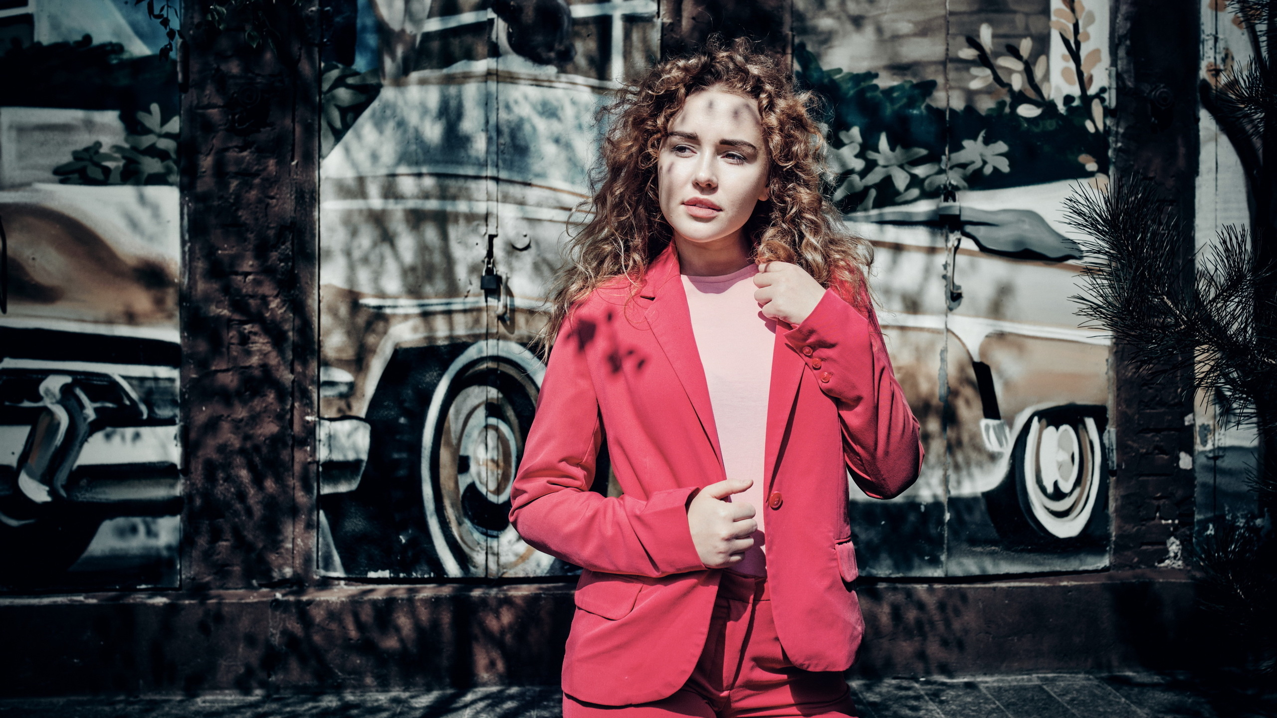 Москва, станция Курская, завод Арма. Каталожный предметный фотограф