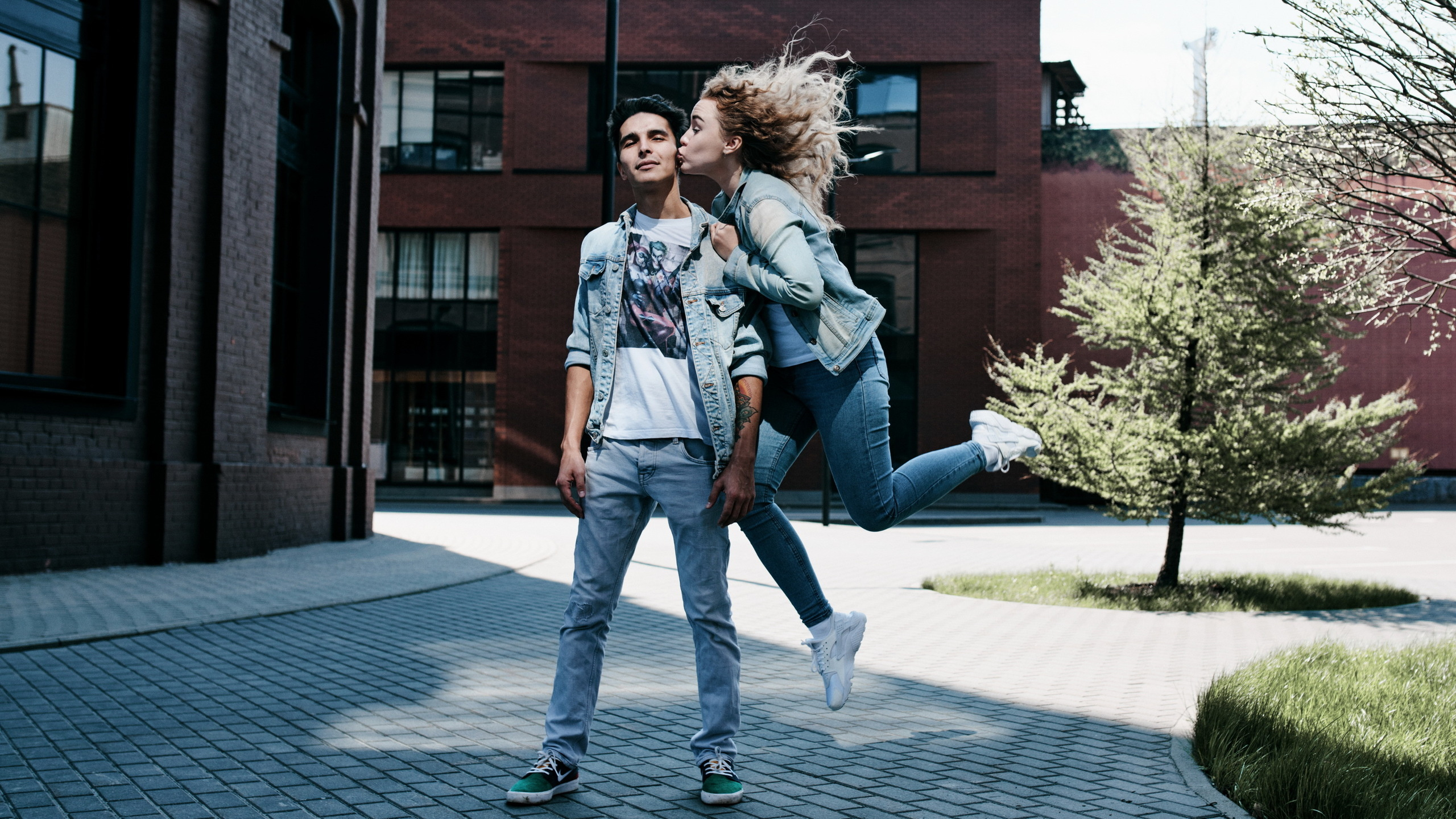 Москва, станция Курская, завод Арма. Каталожный предметный фотограф