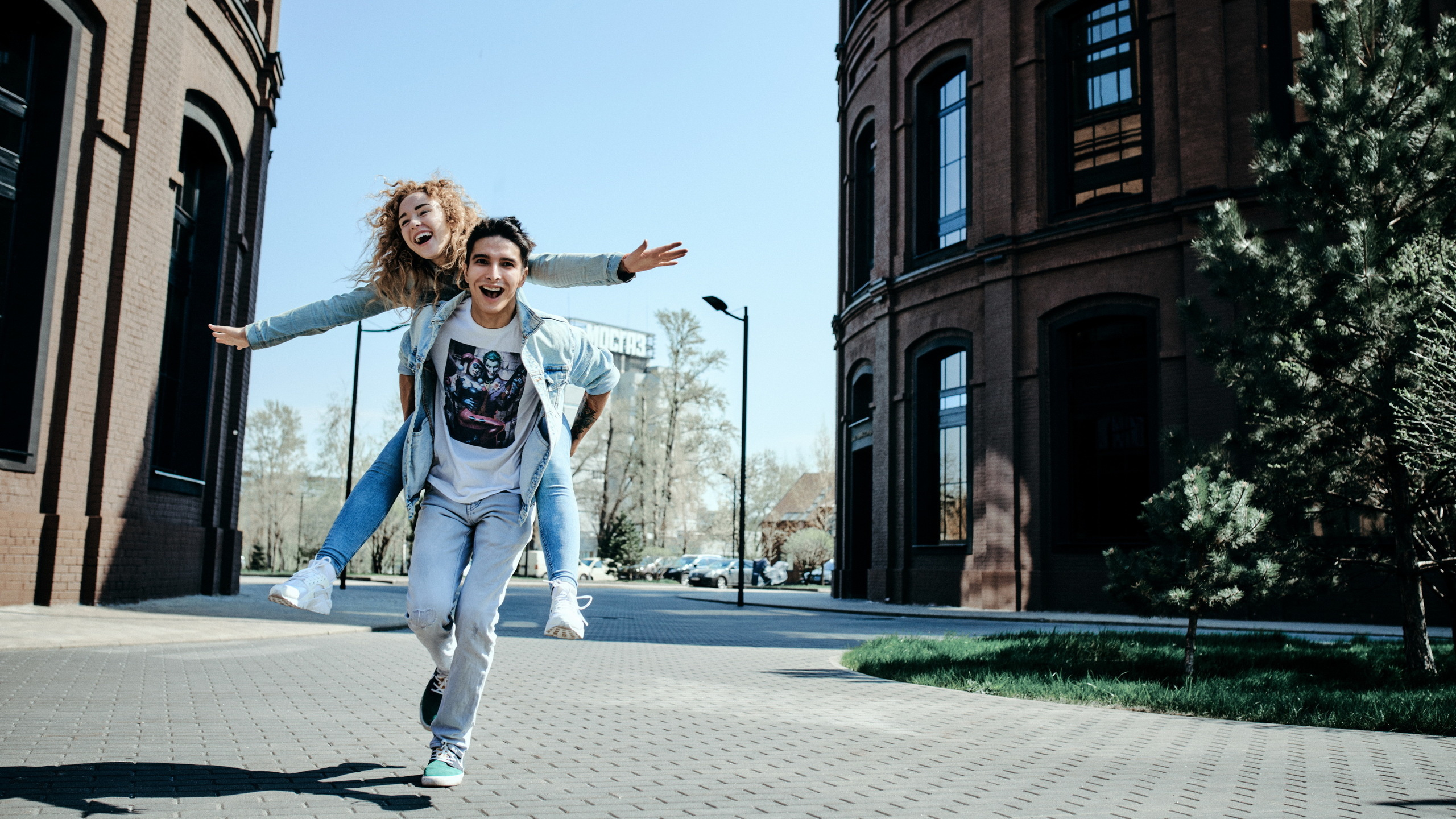 Москва, станция Курская, завод Арма. Каталожный предметный фотограф