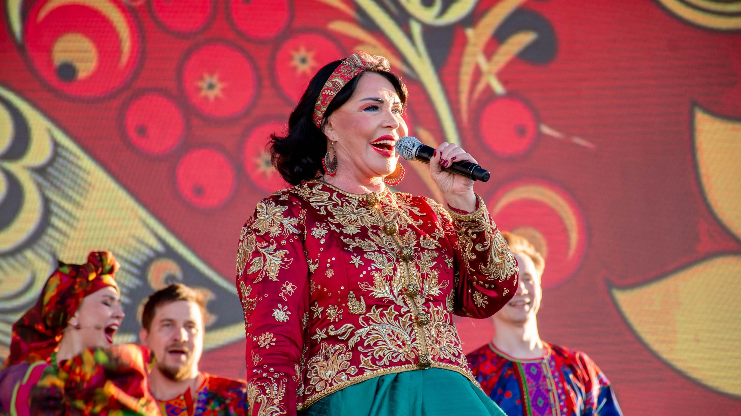 Бесплатный концерт Надежды Бабкиной в Торжке