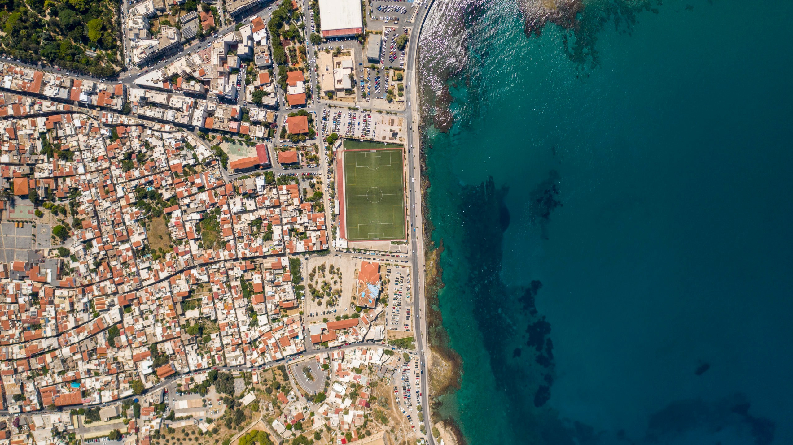 Аэросъемка города Ретимно, вид сверху, остров Крит