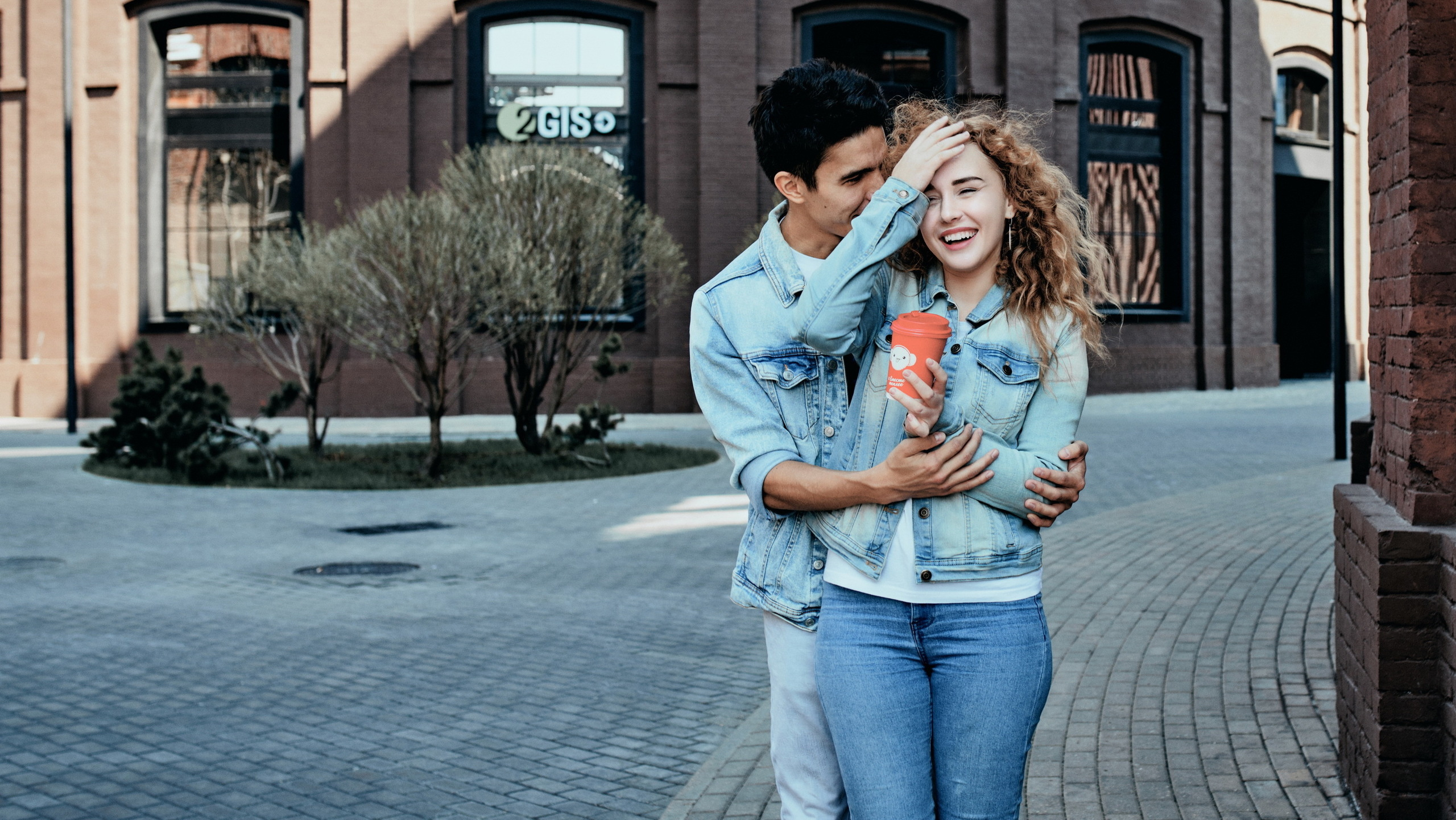 Москва, станция Курская, завод Арма. Каталожный предметный фотограф