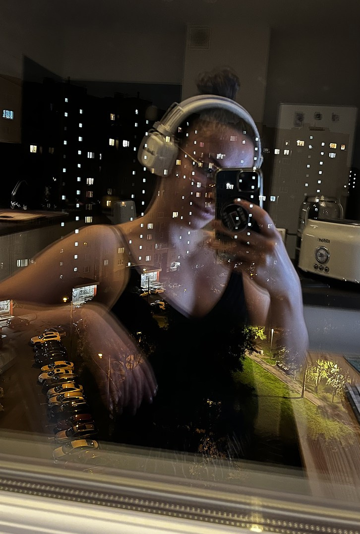 Рабочее пространство на фрилансе. Маркетолог в Москве, специалист по коммуникациям и рекламе Аня Смоляга