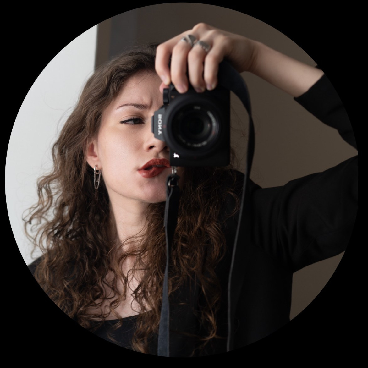 Contacts. Veronika Popadeikina Photographer