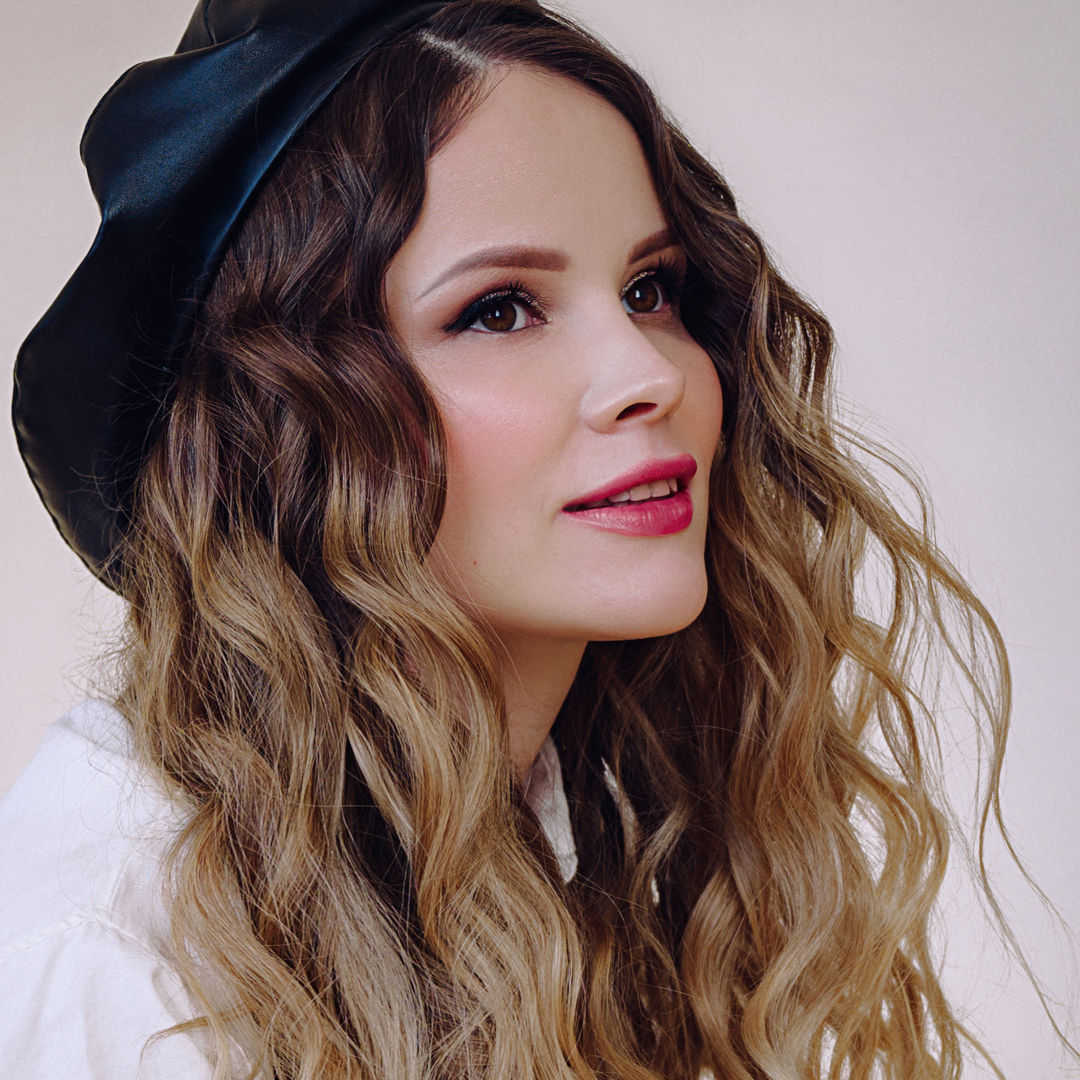 Контакты фотографа. Антонина Мезинова фотограф Михайловка и Волгоград