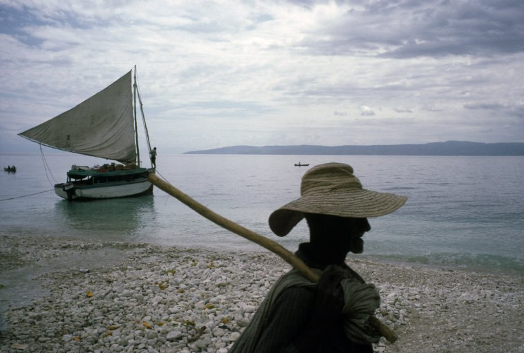 Фотограф для выпускного альбома 4,9,11 классов в Ростове-на-Дону. Выпускные альбомы, фотограф Денис Зимин в городе Ростове-на-Дону