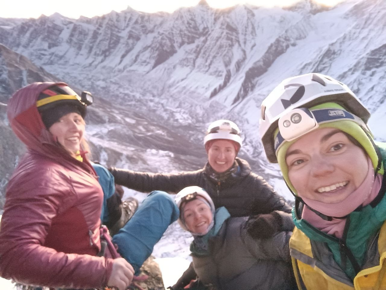 Номинанты 2025: Первопрохождение на пик Iris в долине Мияр в Индийских Гималаях маршрут «Карма». Премия Стальной Ангел