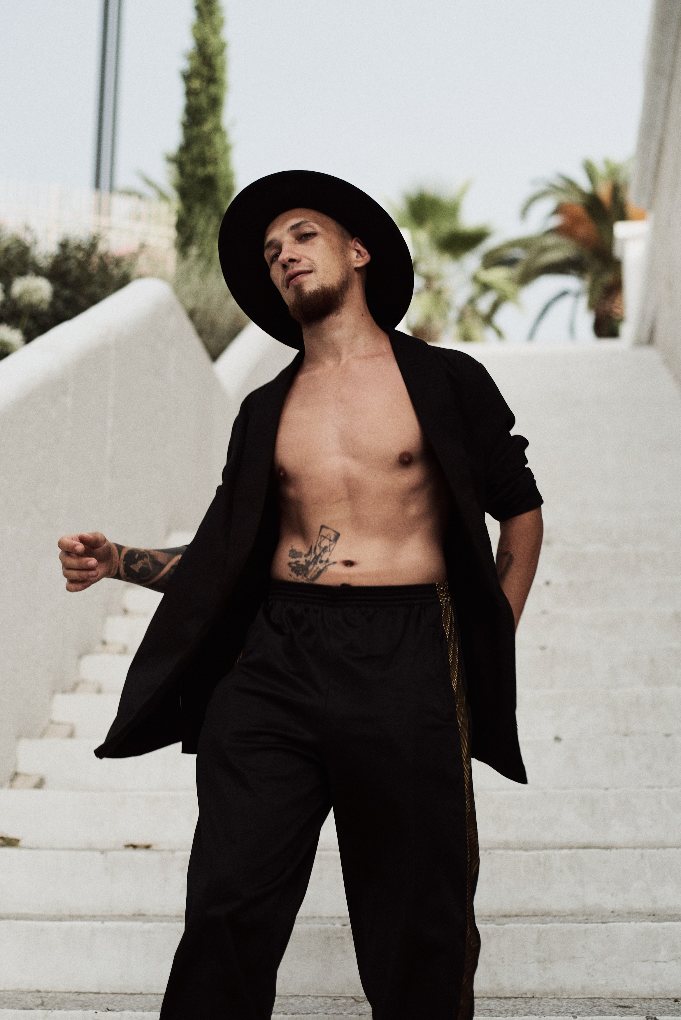 Красивые места для фотосессии в Сочи, Адлере, Красной поляне. Фотограф для женщин и мужчин, контента для бизнеса в Сочи, Адлере, Красной поляне, Розе Хутор