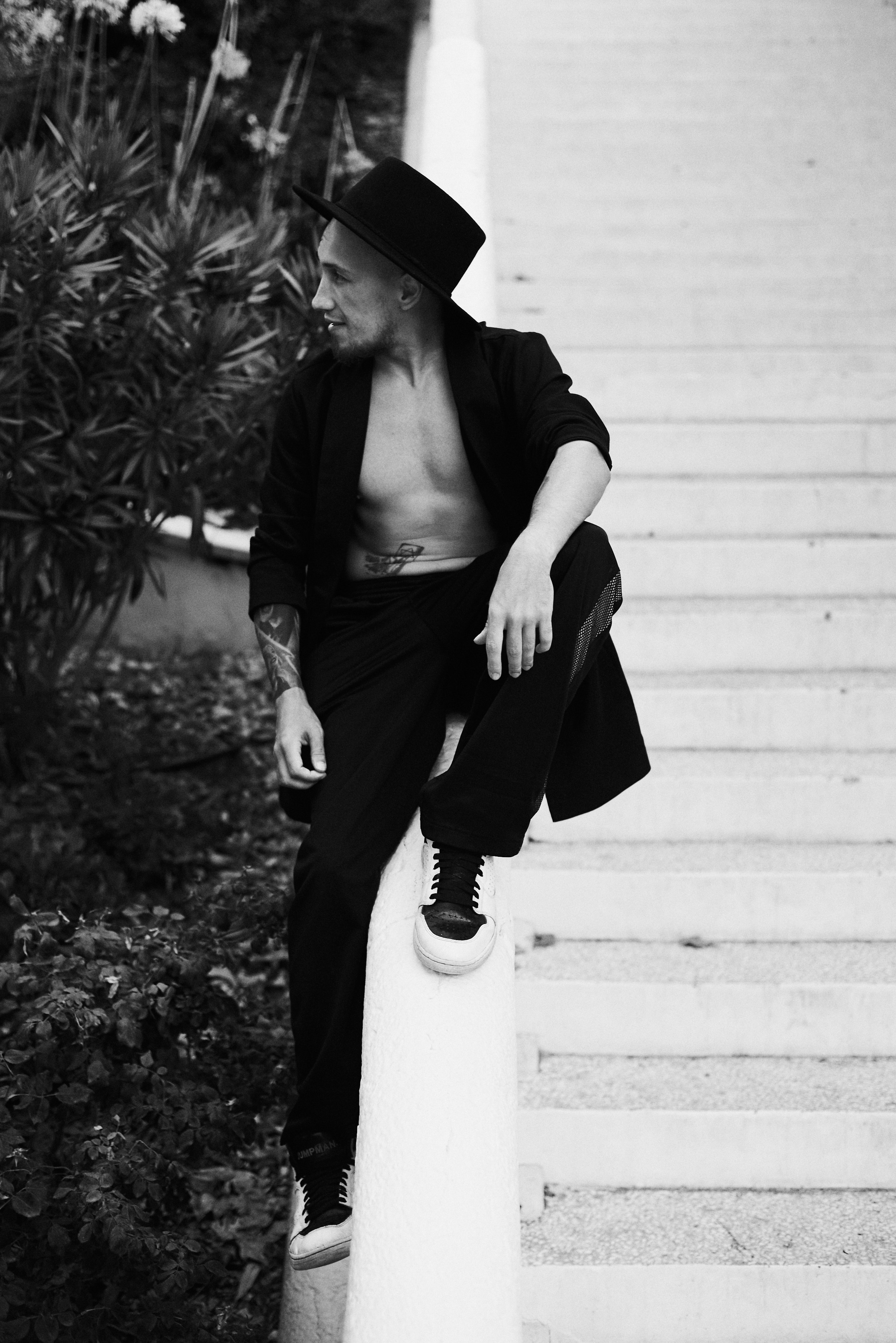 Красивые места для фотосессии в Сочи, Адлере, Красной поляне. Фотограф для женщин и мужчин, контента для бизнеса в Сочи, Адлере, Красной поляне, Розе Хутор