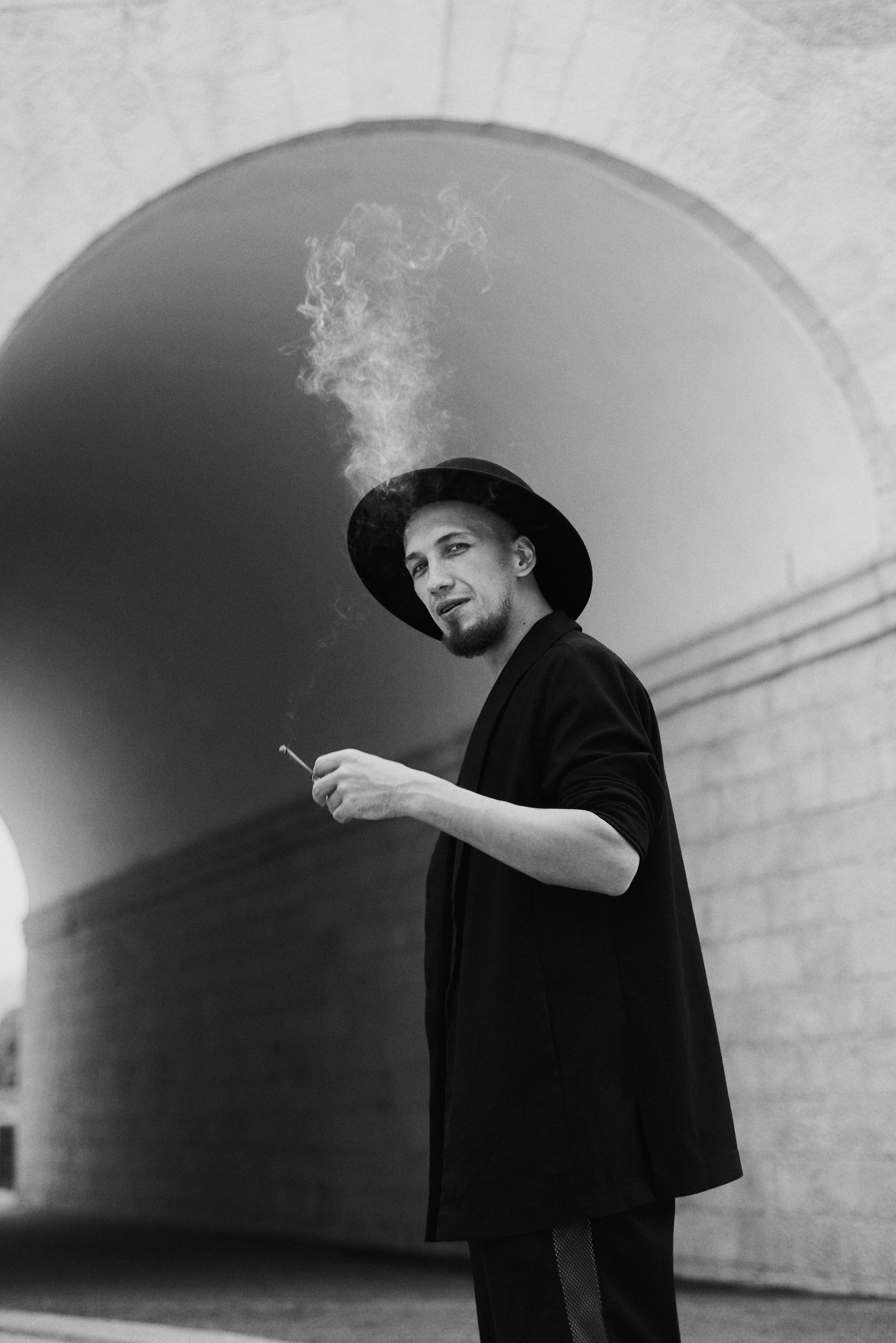 Красивые места для фотосессии в Сочи, Адлере, Красной поляне. Фотограф для женщин и мужчин, контента для бизнеса в Сочи, Адлере, Красной поляне, Розе Хутор