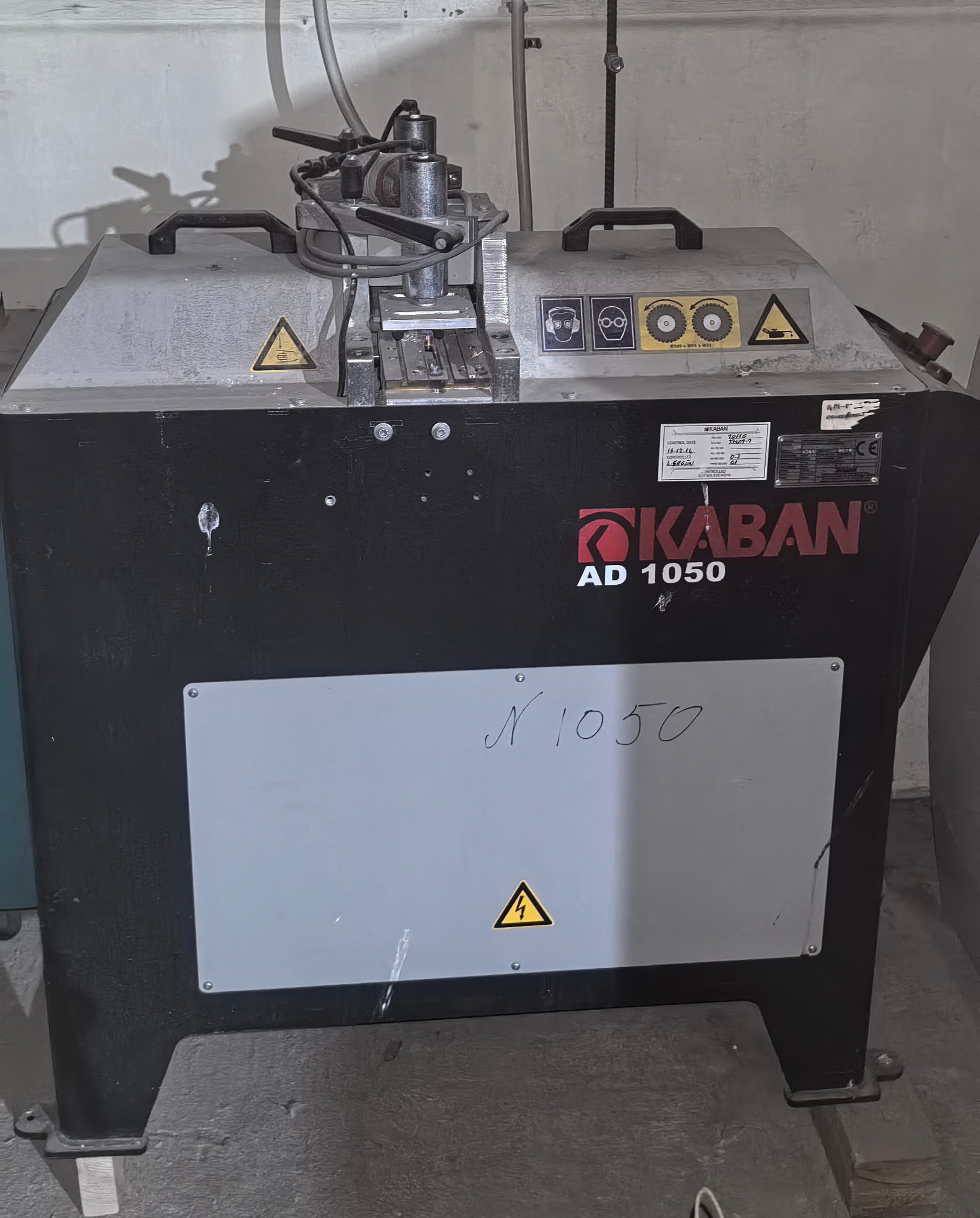 KABAN AD 1050 Автоматическая пила для резки штапиков