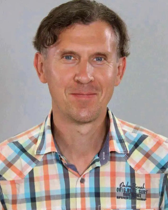 Студия обучения игре на гитаре — класс Дениса Маярского. Дом Шрёдера