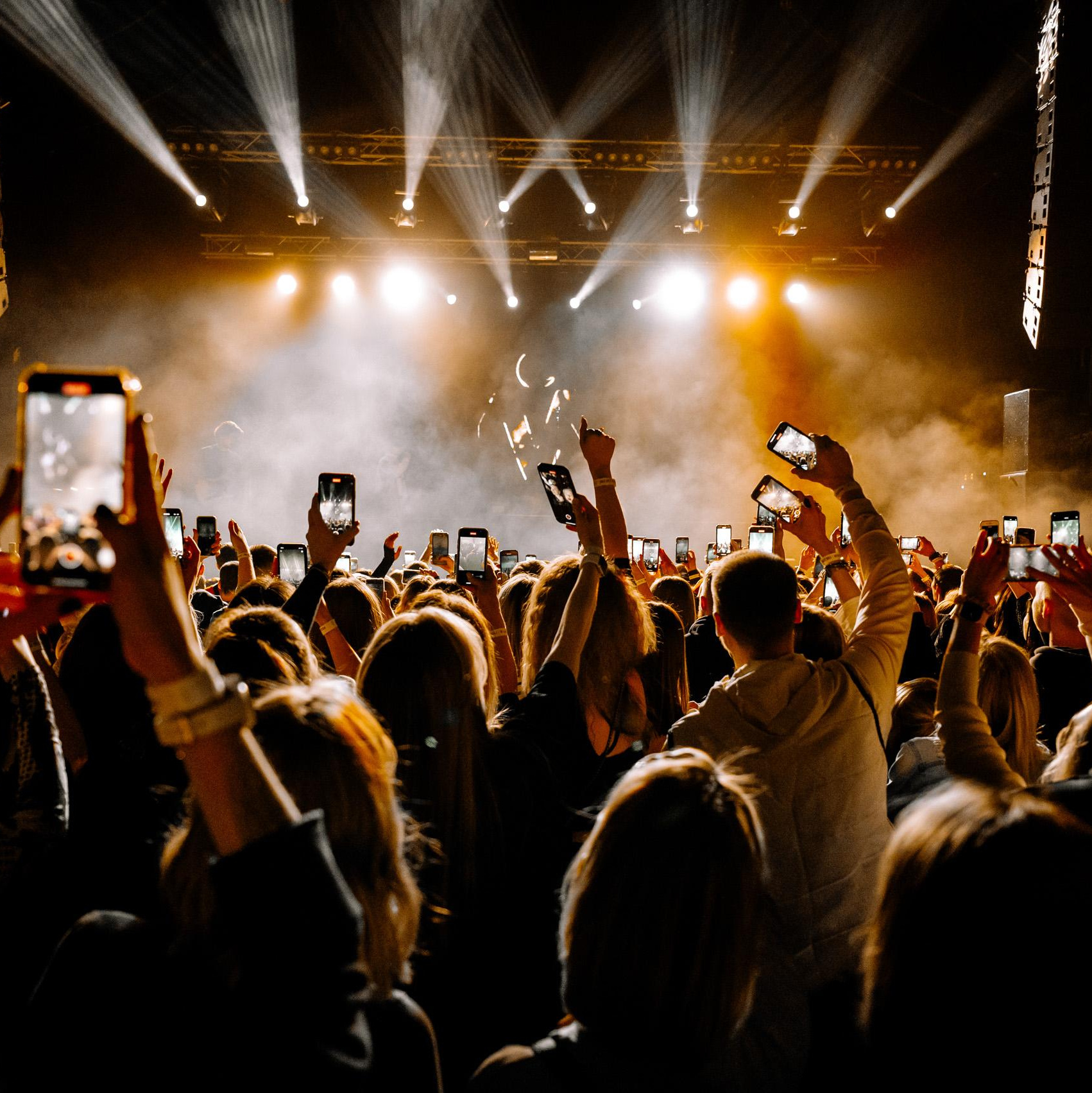 Обо мне. Максим Комаров — Профессиональный фотограф