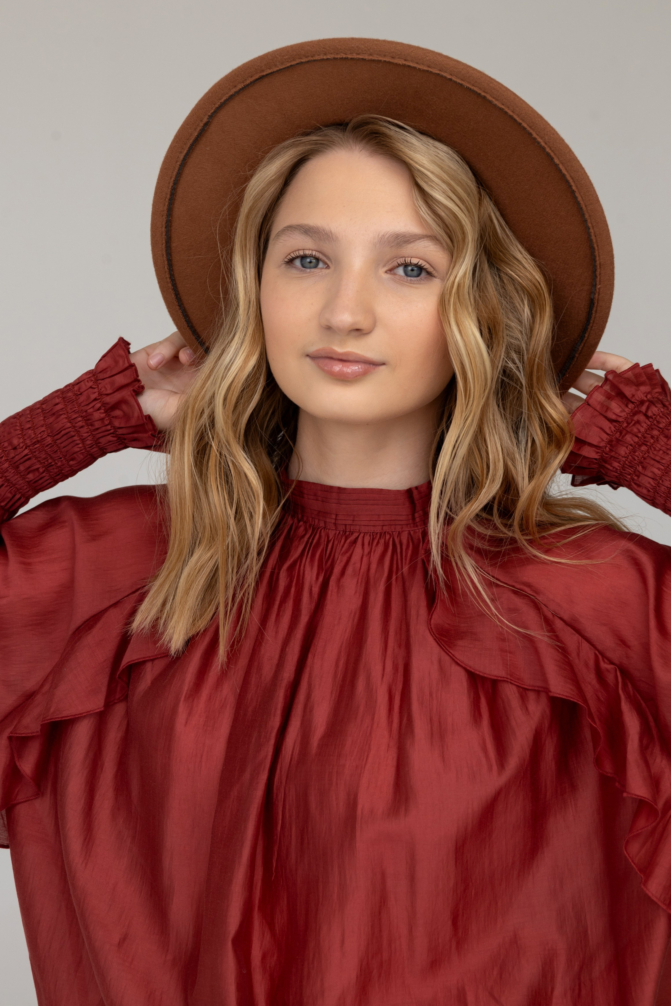 База моделей. Фотограф Полина Закирова