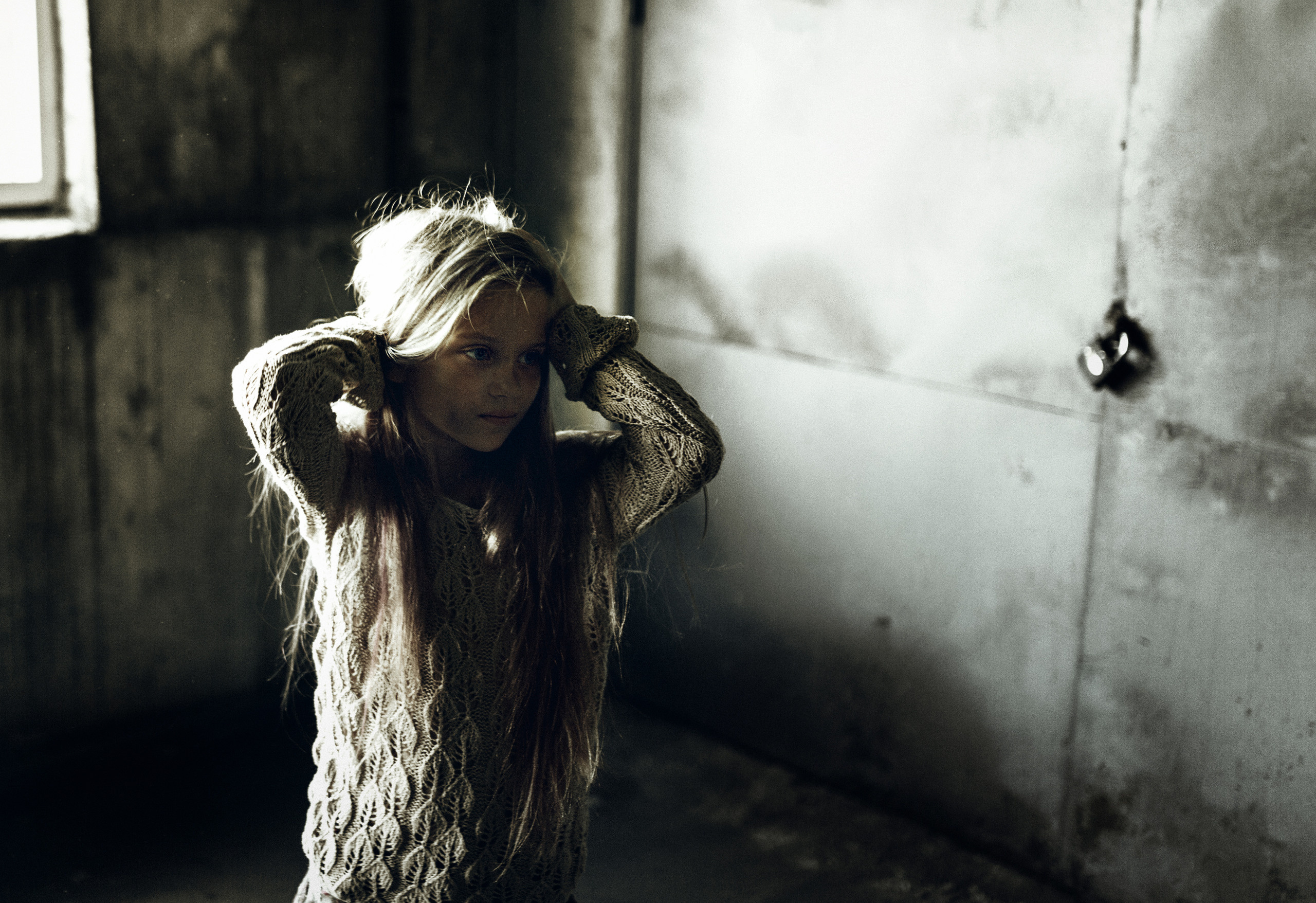 Стильная фотосессия девочек беспризорниц