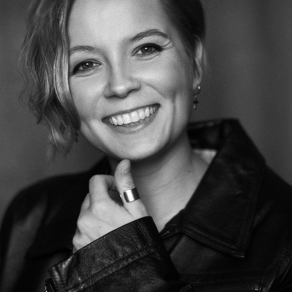 Контакты. Портретный фотограф в Москве Елена Лукан