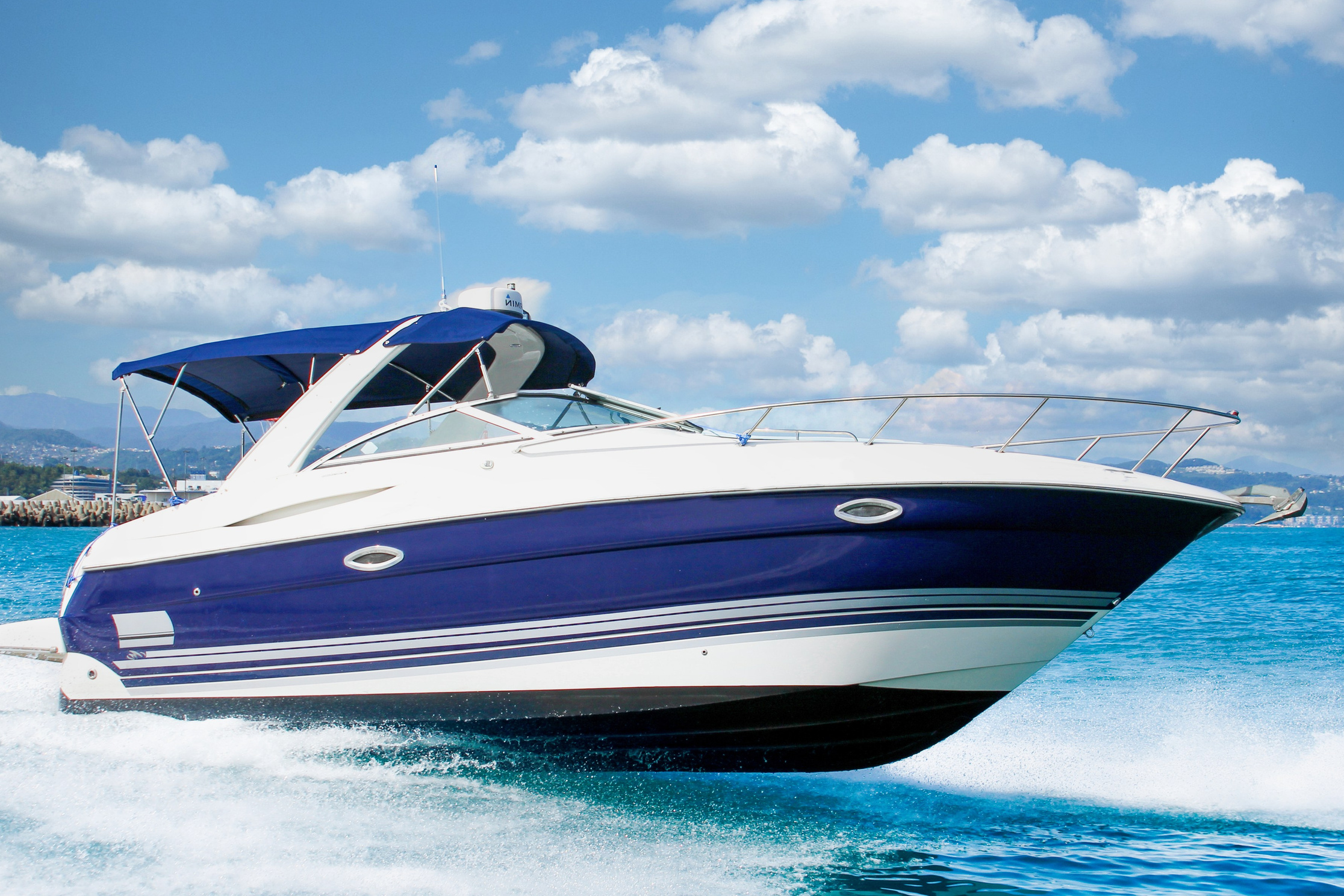 Эконом катера Аренда Яхты в Сочи Яхтанаморе YACHTANAMORE