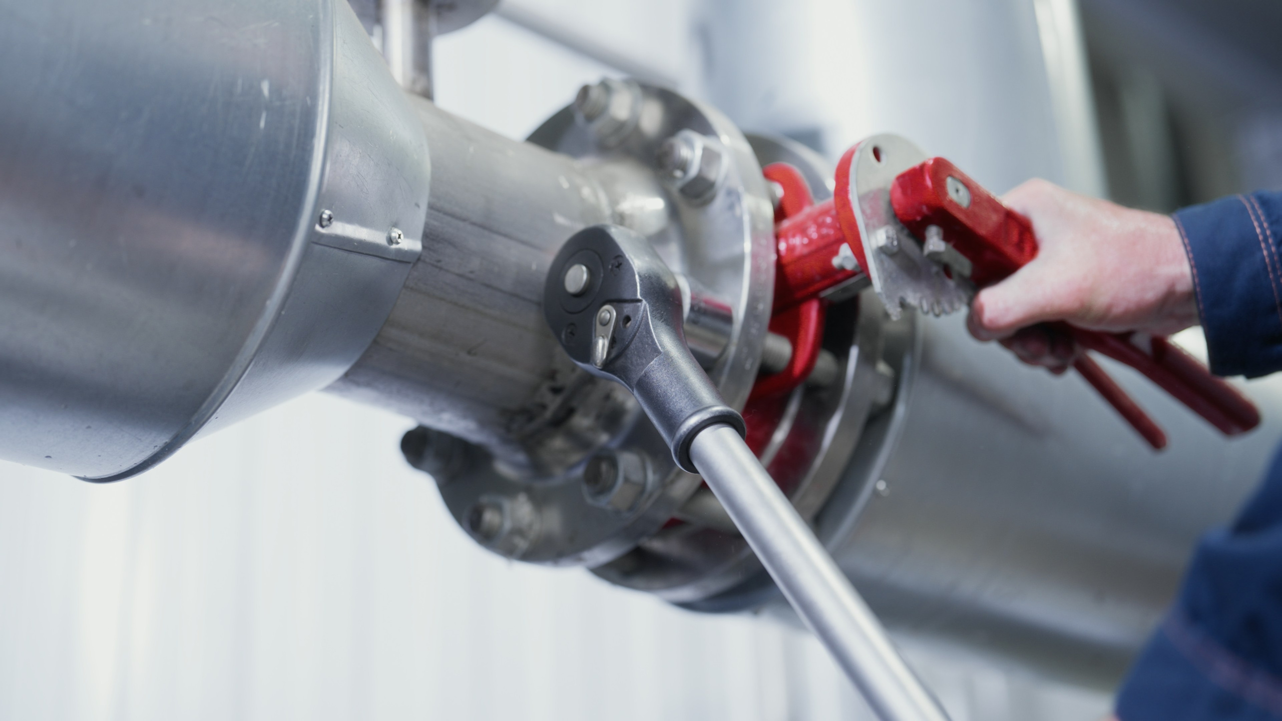 Корпоративные фильмы и презентации. Заказать видео о компании. Видеосъемка — Продакшн полного цикла — Услуги видеооператора в Пензе