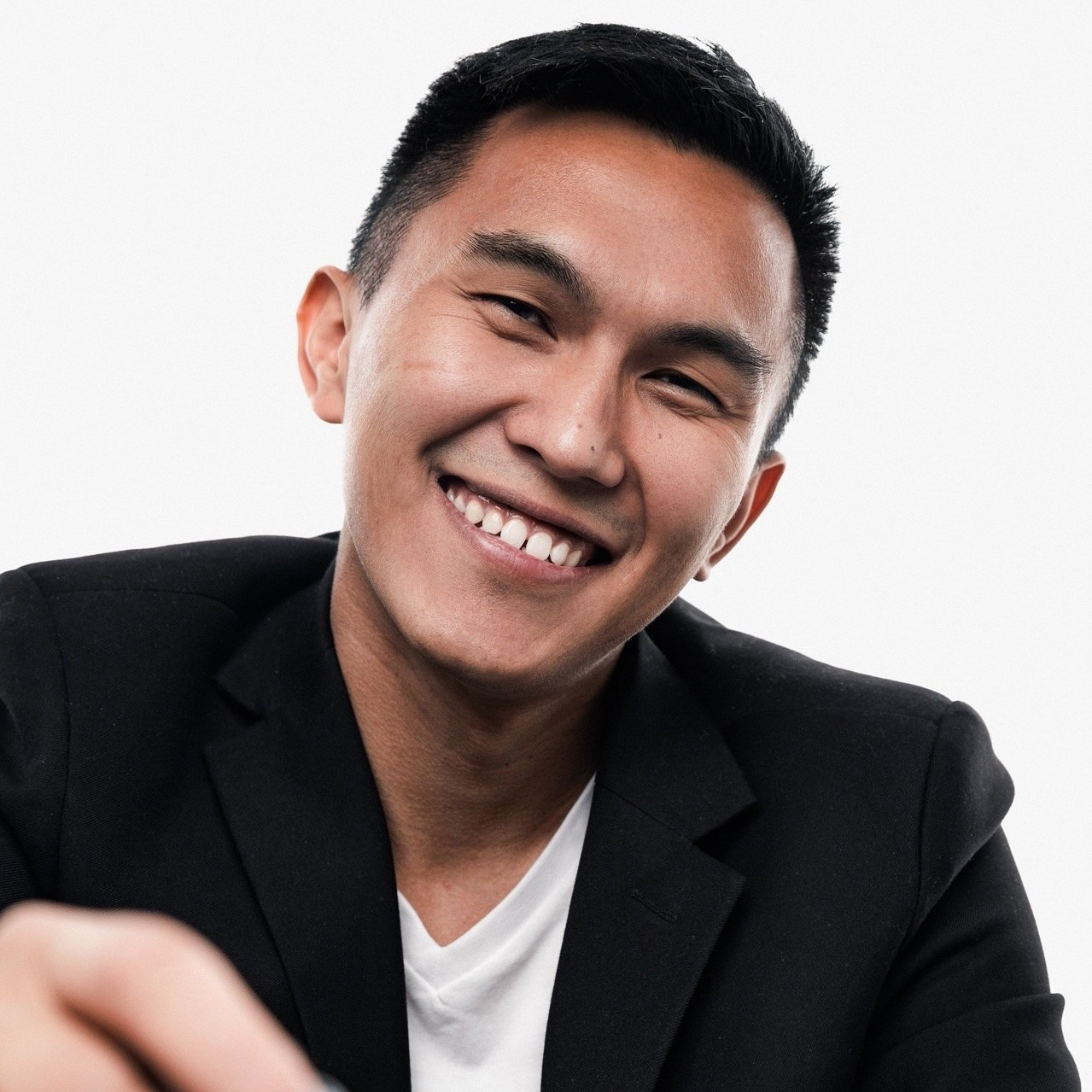 Контакты. Свадебный и семейный фотограф в Оренбурге Тасжан Аккелбеков