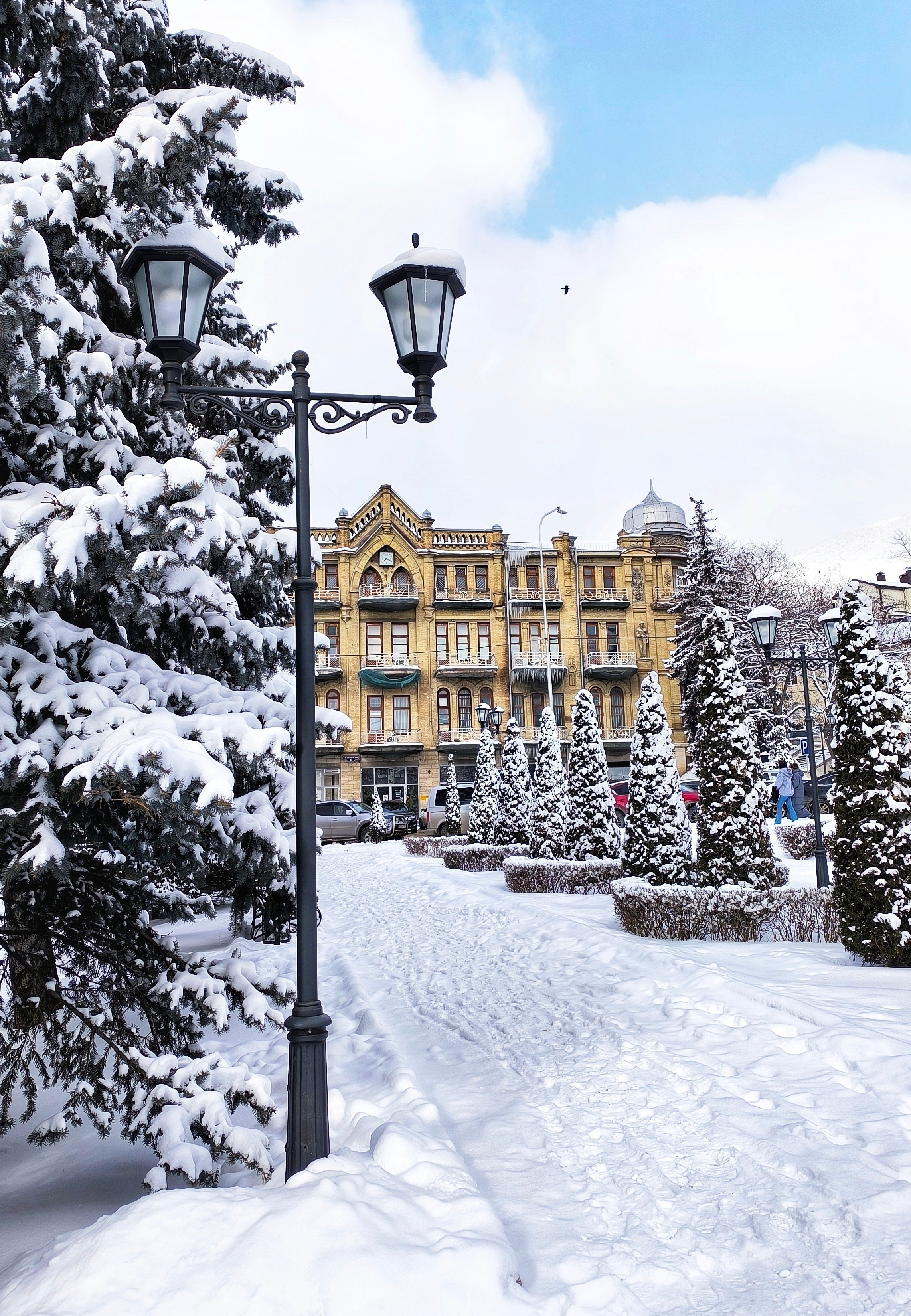 Зимний сквер Толстова в Пятигорске