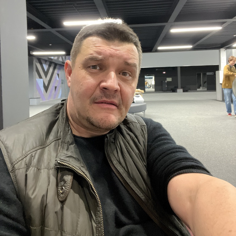 КОНТАКТЫ. Фотограф Андрей Зикеев, фотостудия AzArt Studio в Москве