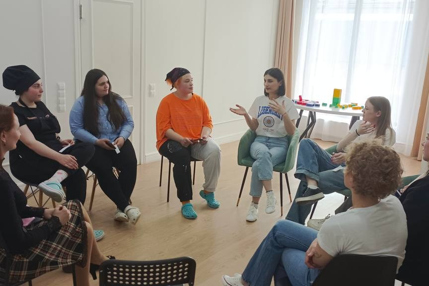 «В КРУГУ» Психологические тренинги в Санкт-Петербурге в живом формате