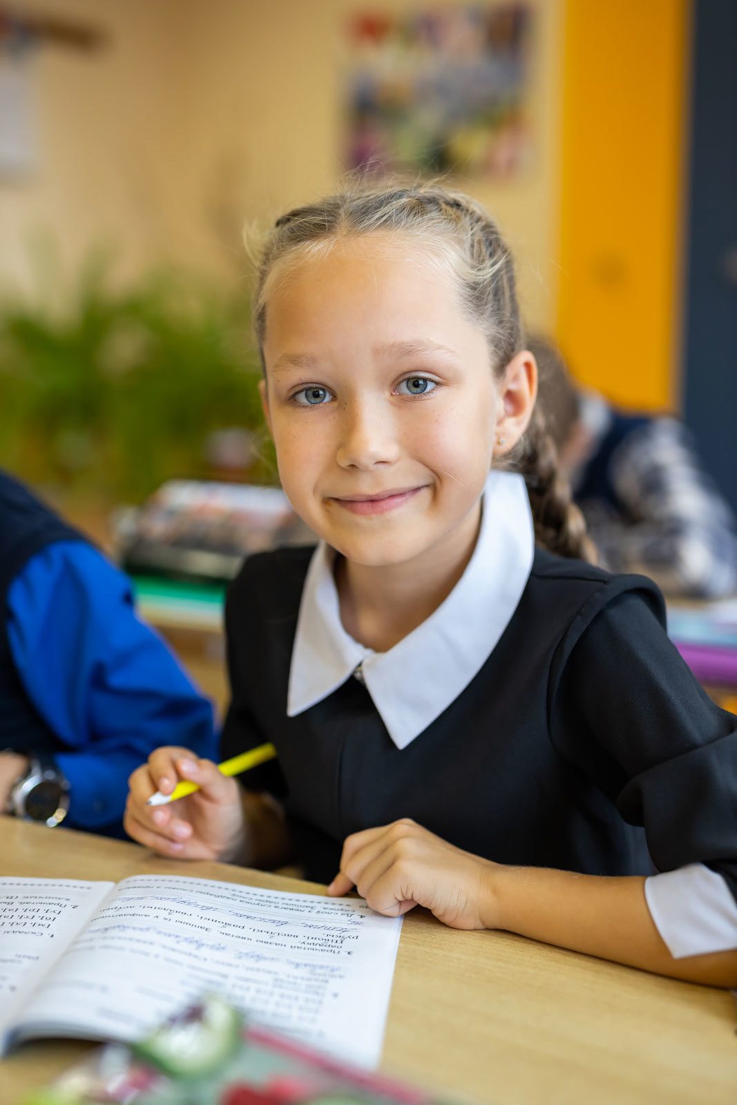 Примеры выпускных альбомов. Фотограф Евгений Стельмах в Молодечно и Минске