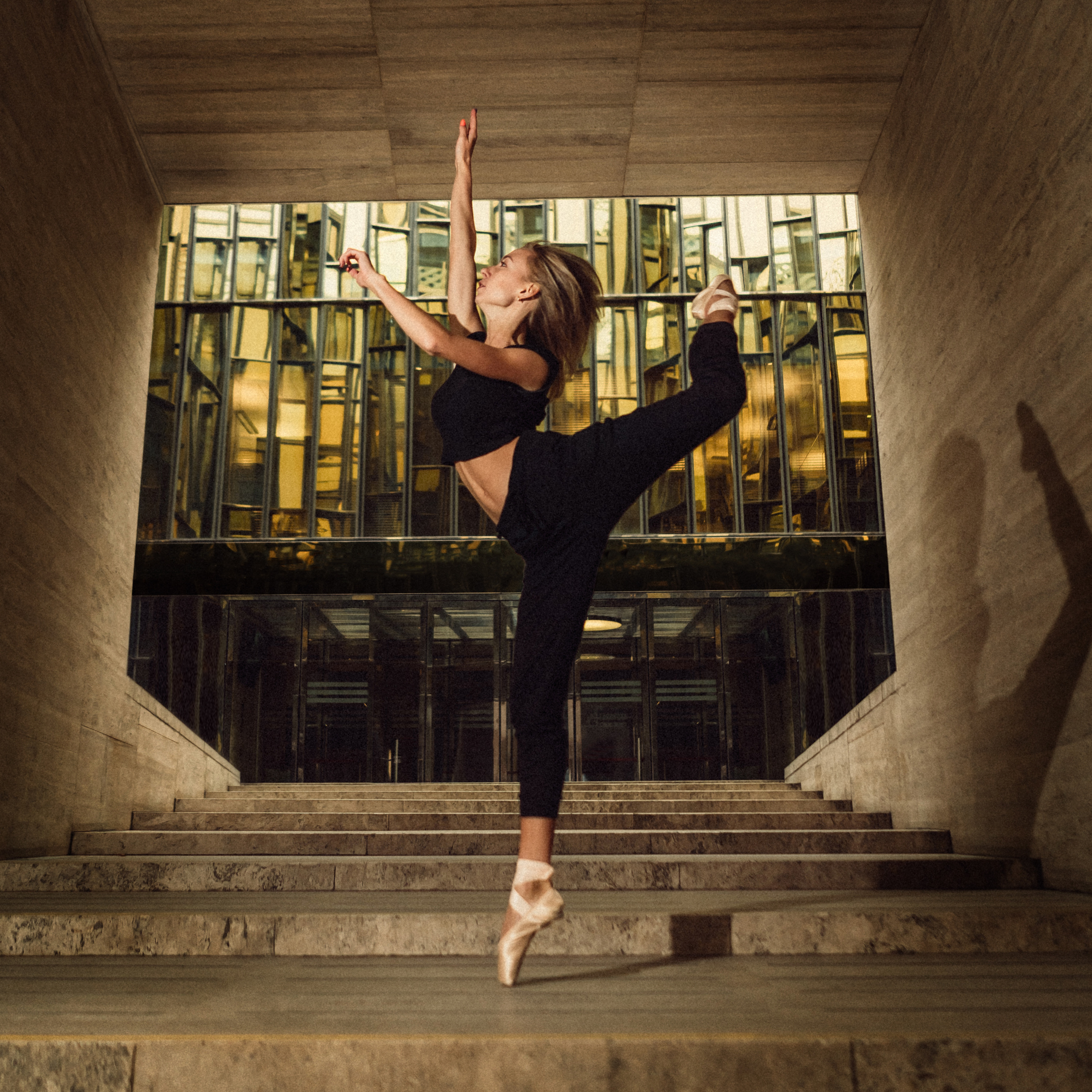 СВЯЗАТЬСЯ СО МНОЙ