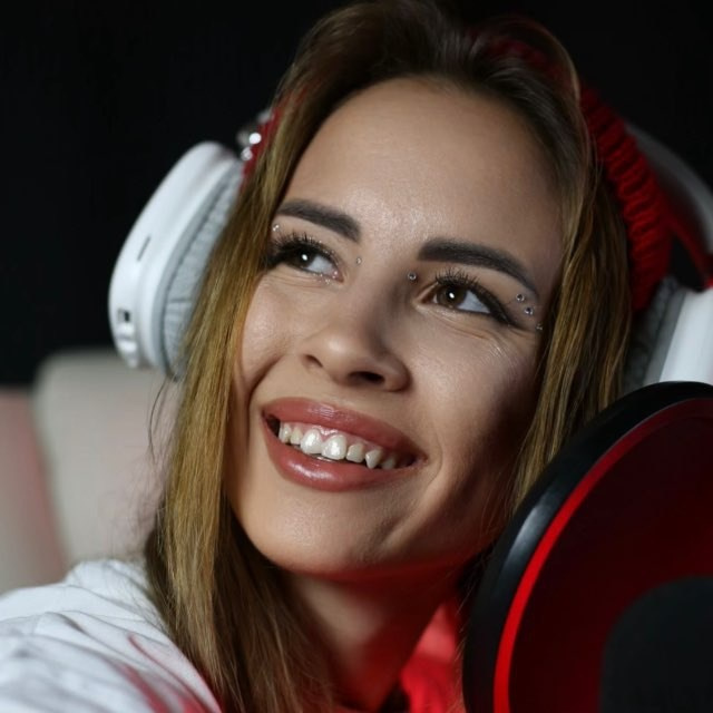 Обо мне. Свадебный и Школьный фотограф Улан-Удэ Бурятия Джулия Топоева Выпускные альбомы Фотограф на мероприятие