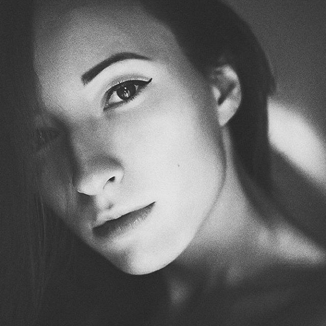 Контакты. Marie Gloredel