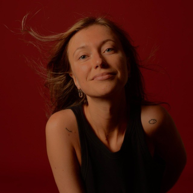 CV. Современный художник в Москве Анастасия Малиновская