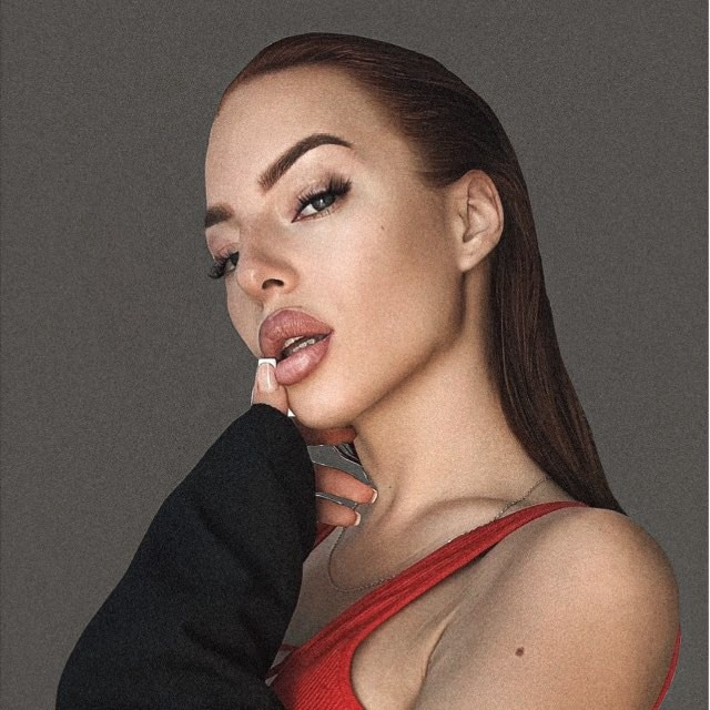 Контакты. Фотограф Саратов Наталия Левина