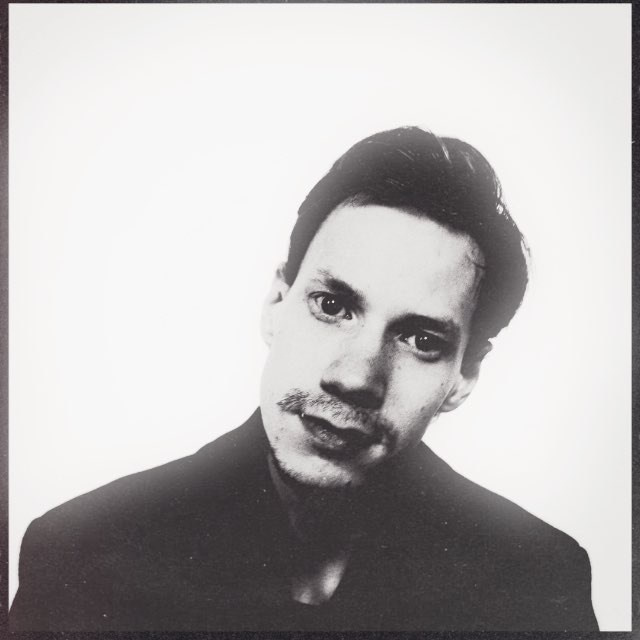 Контакты. Портретный фотограф DanilNabody