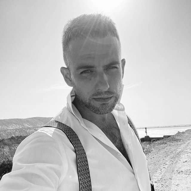 Контакты. Фотограф для брендов Александр Вайда. Живу в Минске, снимаю везде