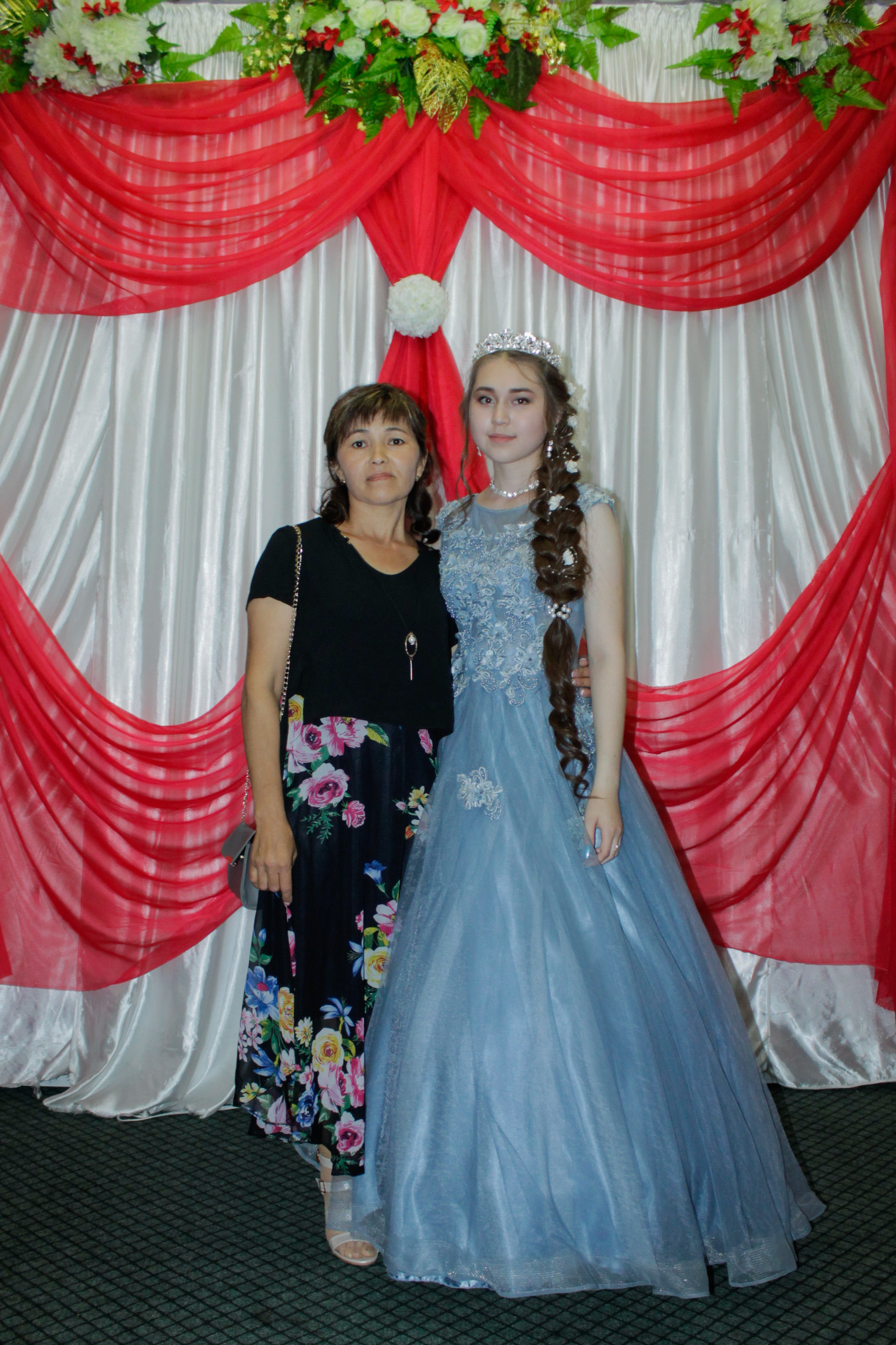 Фотограф на выпускной в школе. Детский и школьный фотограф в Костанае Рабига Сейткенова