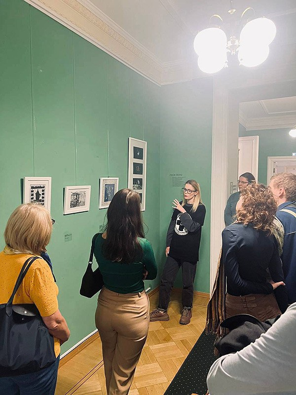 В Москве в ЦВЛ при партнёрстве проекта «После Иконы» открылась выставка «Мировые религии».Экспозиция состоит из старинных и редких изданий и работ современных художников, которые рассказывают о развитии христианства, ислама и буддизма и их влиянии на искусство. Выставка проходит с 15 марта по 27 апреля 2024 г. в выставочной зоне Центра восточной литературы РГБ на Моховой, 6–8.