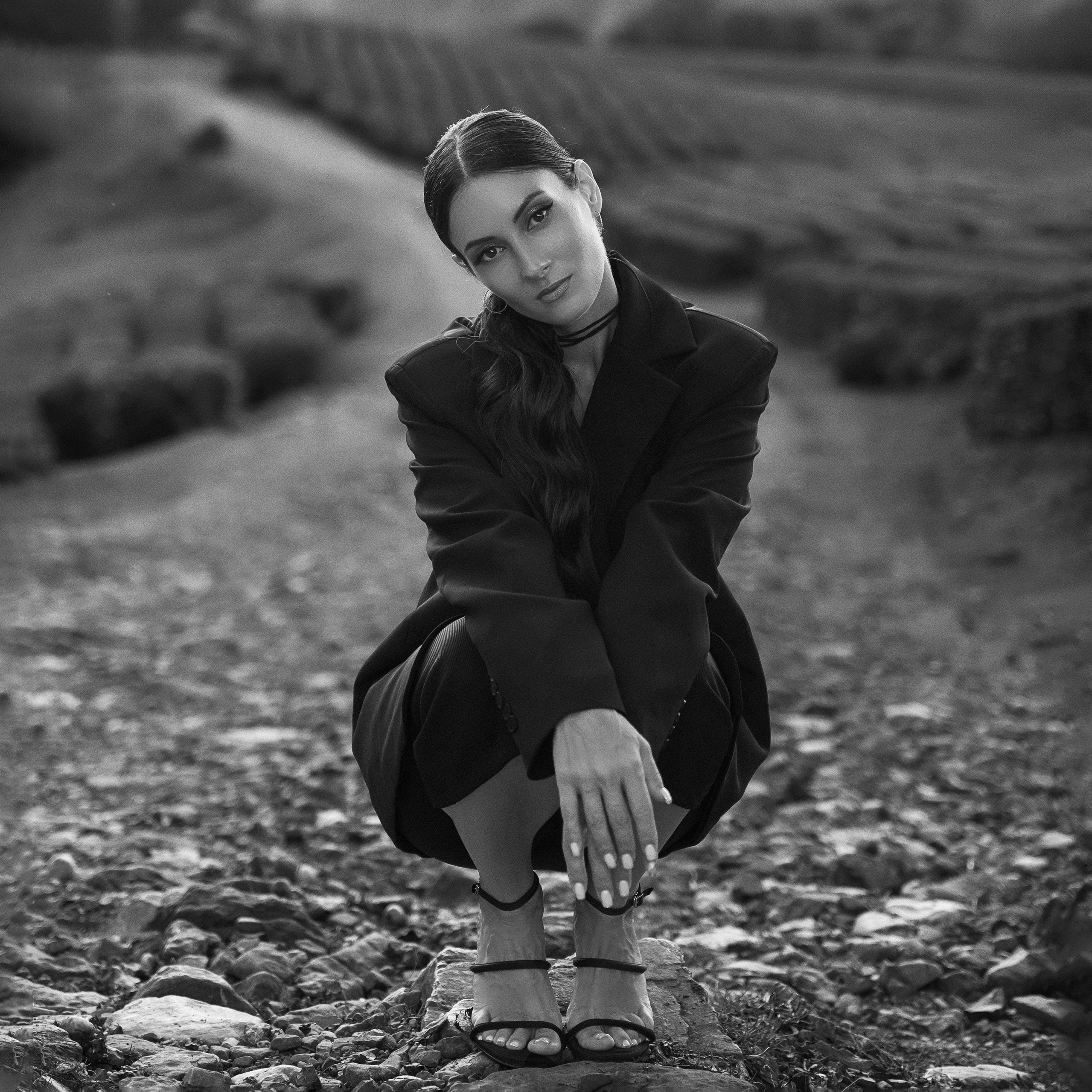 Индивидуальные фотосессии в отеле в вечернем платье