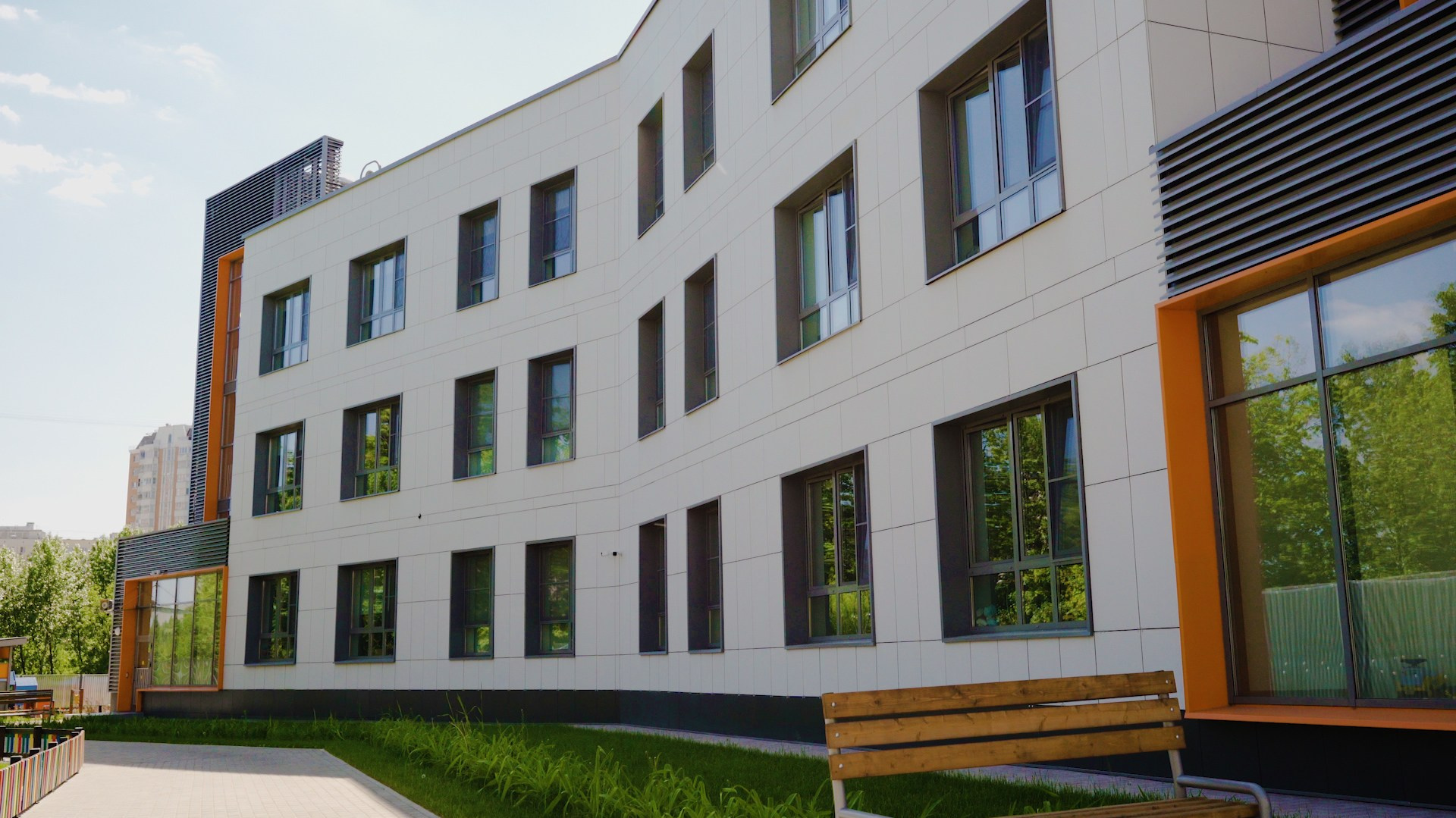 снять видео для продажи квартиры, видеооператор для видеосъёмки недвижимости, продать недвижку в москве видео