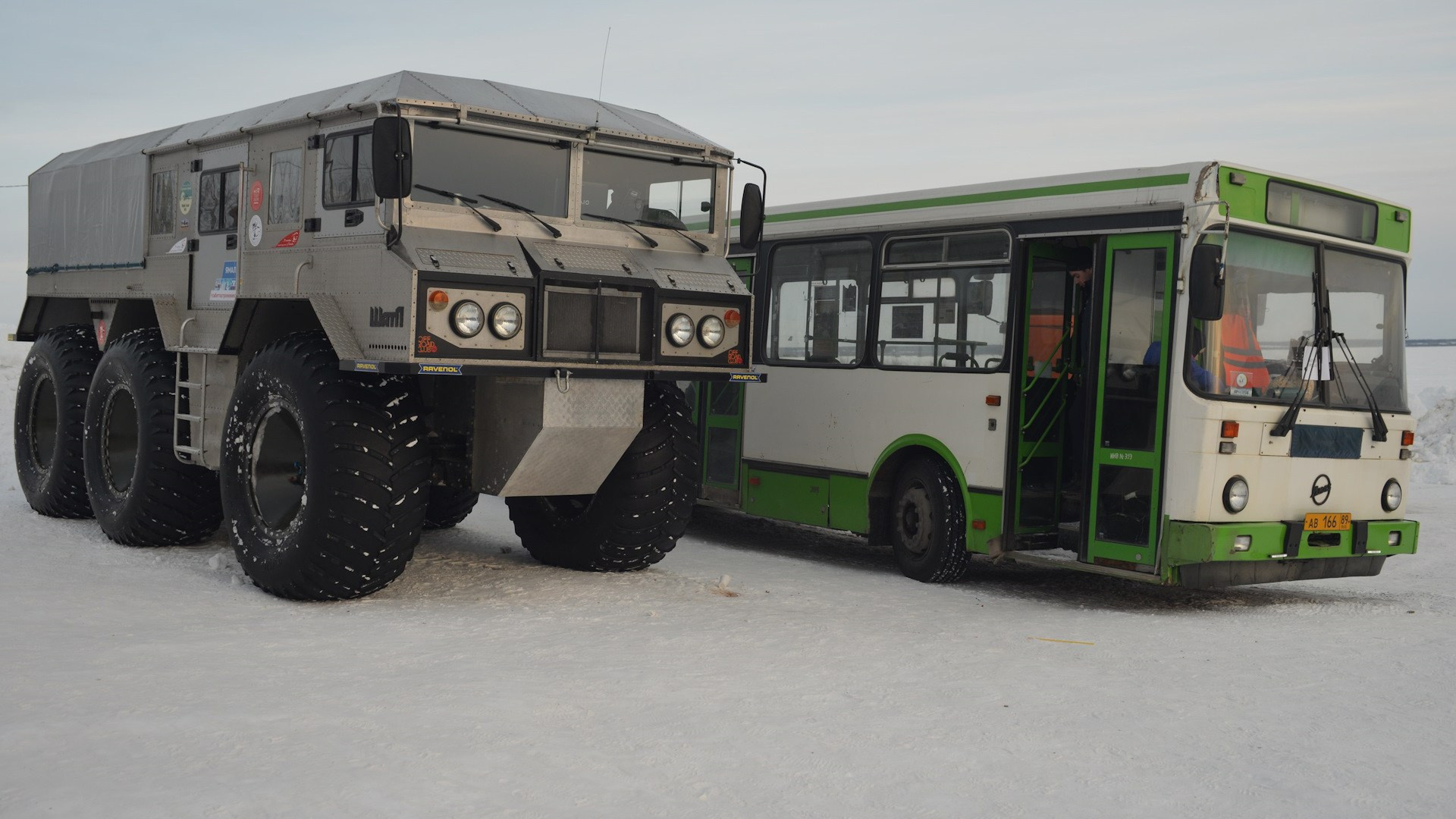 Вездеходная фотоэкспедиция на Полярный Урал