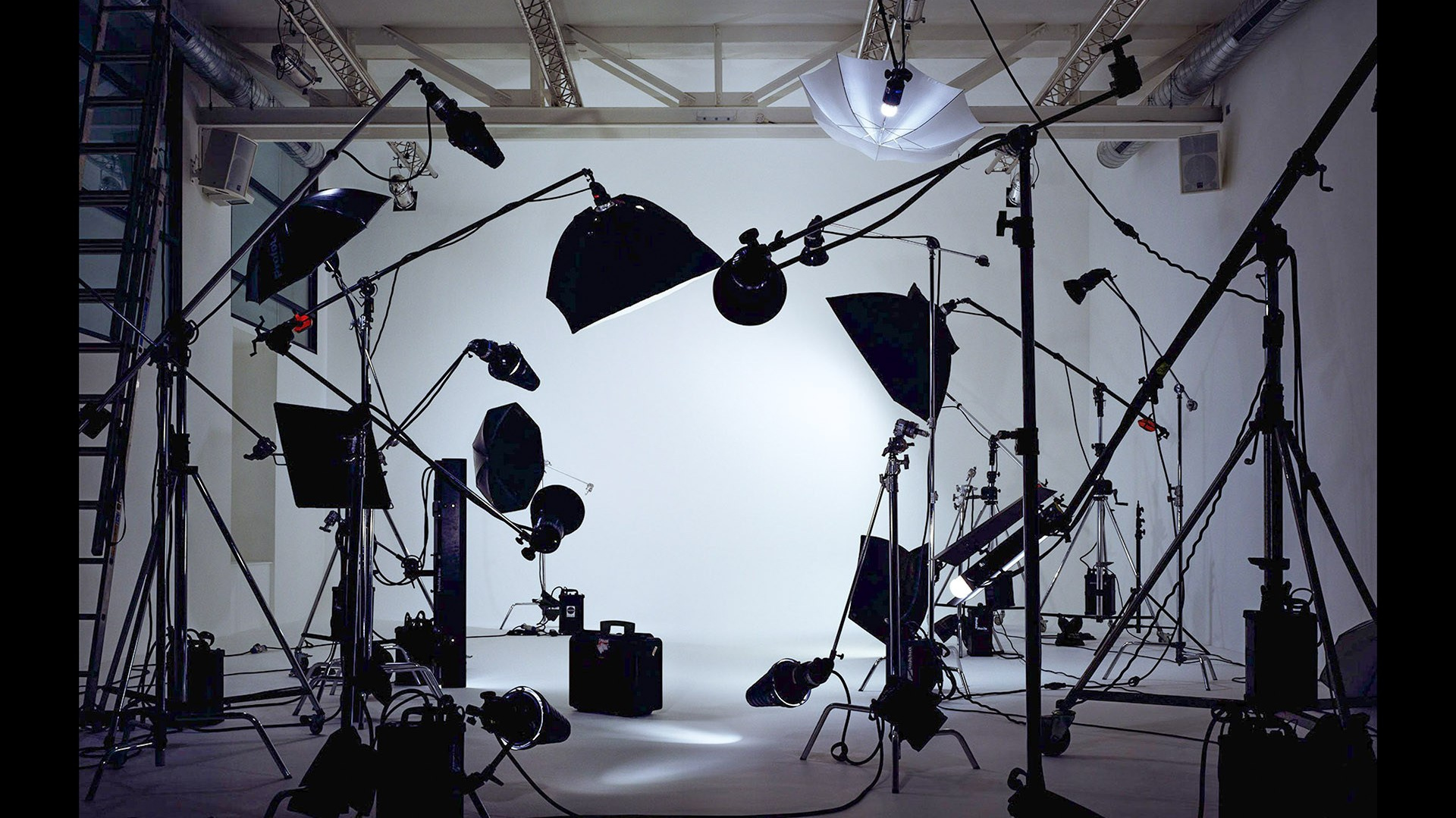 Как фотографировать предметы и товары для маркетплейсов