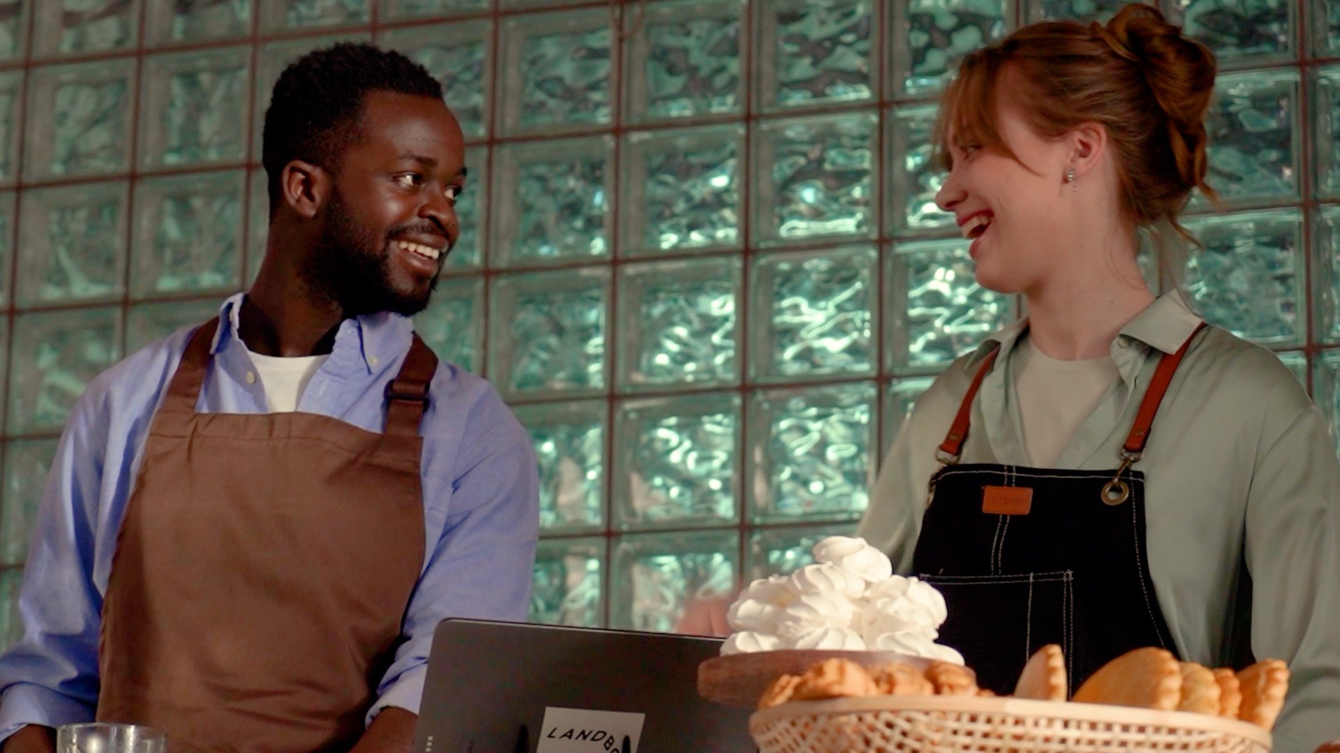 Видеомонтаж. Режиссерка видеомонтажа Валерия Белоножка