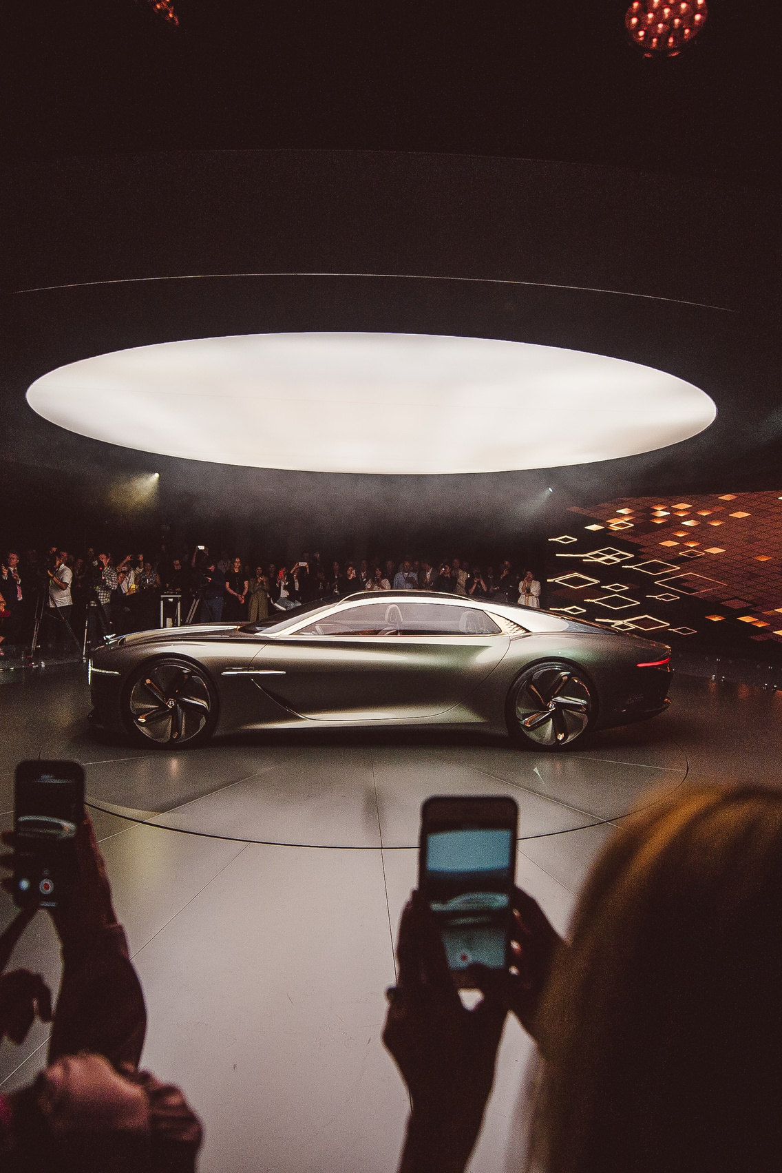 Премьера Bentley 100EXP, Crewe - фотограф Андрей Бузин, Ивент фотограф, event photographer, фотограф на конференцию, фотограф в москве, съемка машин