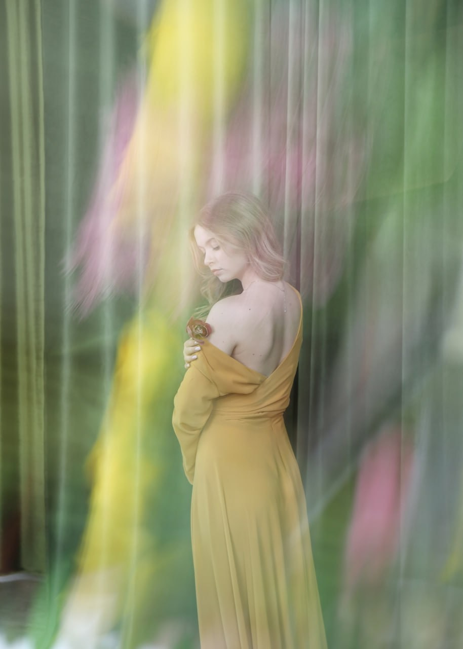 Выставка Женские Метаморфозы в Библиотека-читальня им. И. С. Тургенева. Дударева Наталия фотограф Москва