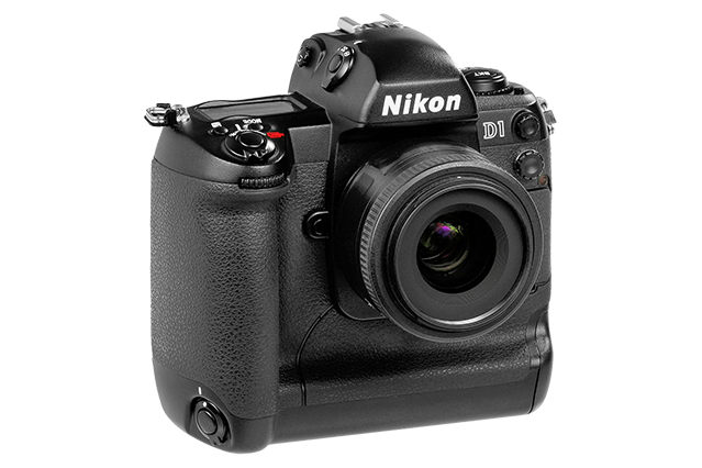 Nikon Lens AF Nikkor 28mm f/2.8. Examples of RAW files